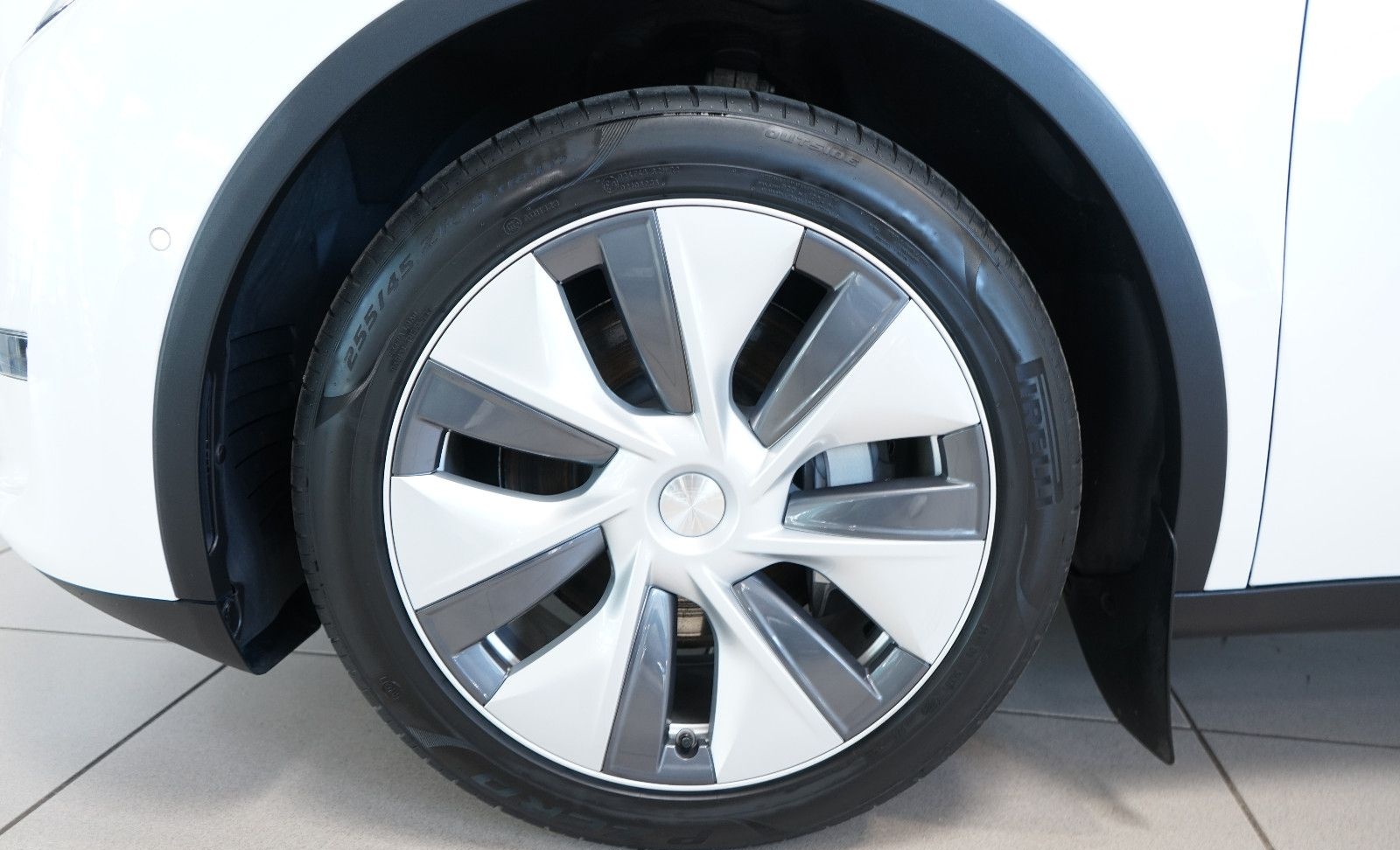 Tesla Model Y Long Range Dual AWD 1.Hd+Autopilot+VAT foto 8