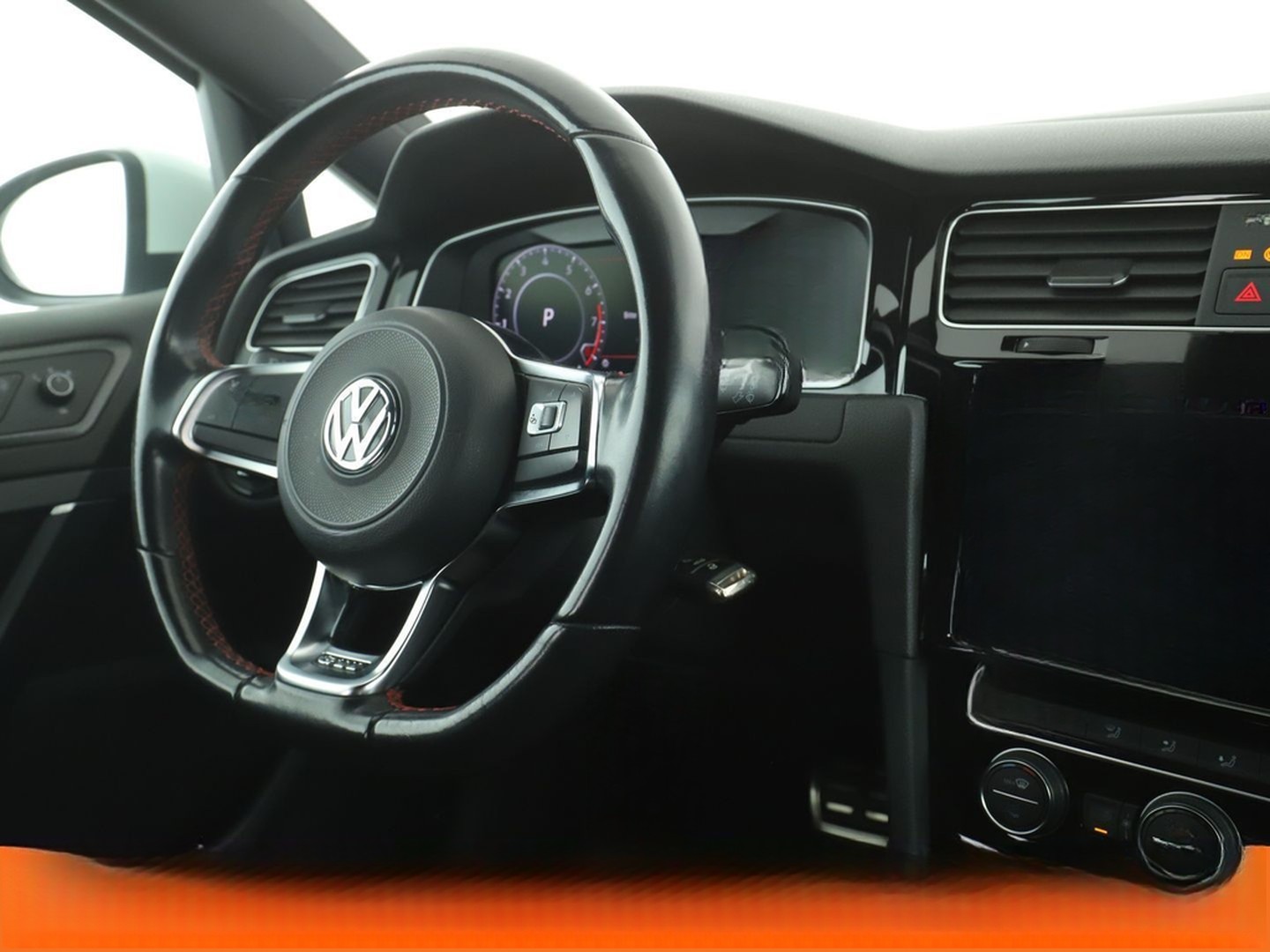 Volkswagen Golf VII 2.0 TSI GTI Performance BM Aut.*LED*PDC foto 13