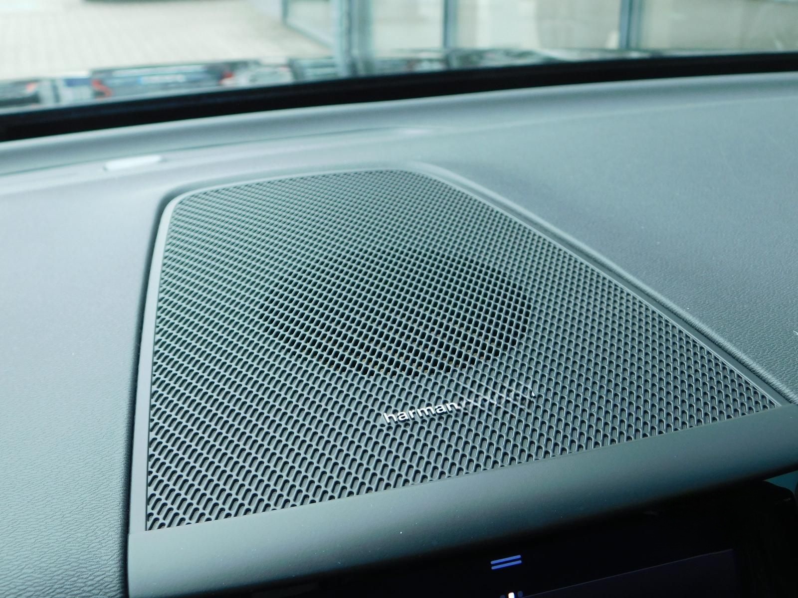 Volvo XC60 D4 R-Design foto 21