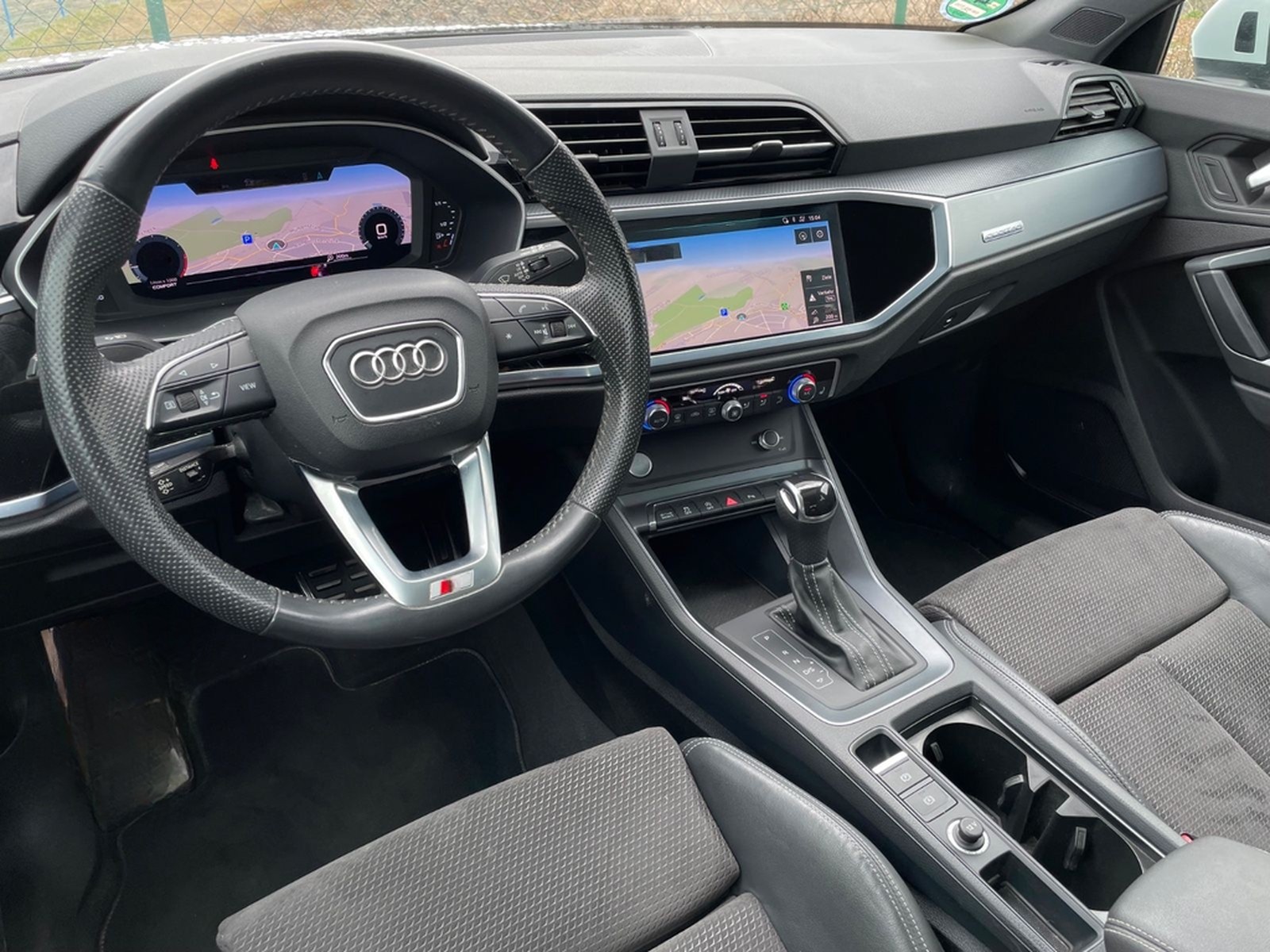 Audi Q3 40 TFSI *quattro* S line plus*RFK*AHK*Pano* foto 13