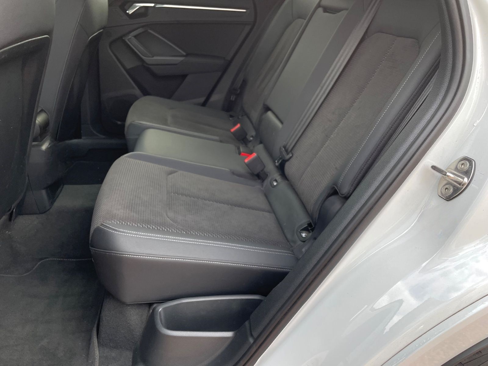 Audi Q3 40 TFSI *quattro* S line plus*RFK*AHK*Pano* foto 25