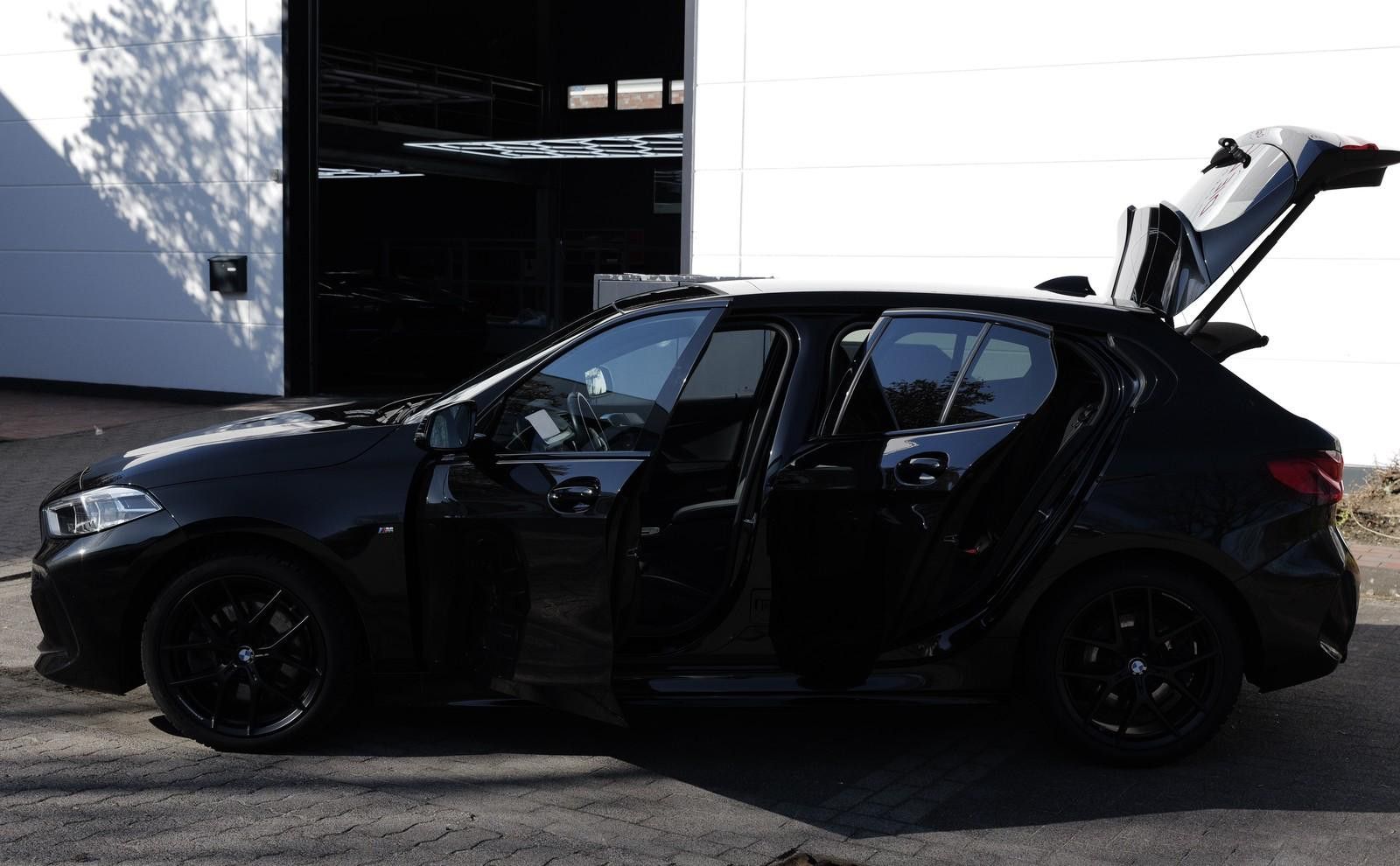 BMW 120i M + BLACK SAPPHIRE + 2. Hand foto 2