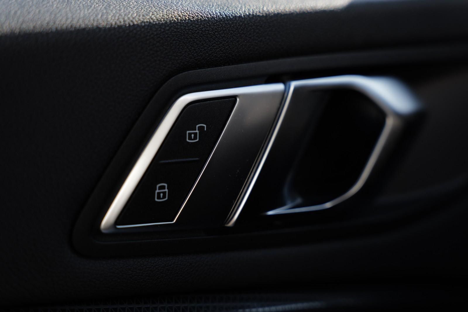 BMW 120i M + BLACK SAPPHIRE + 2. Hand foto 14