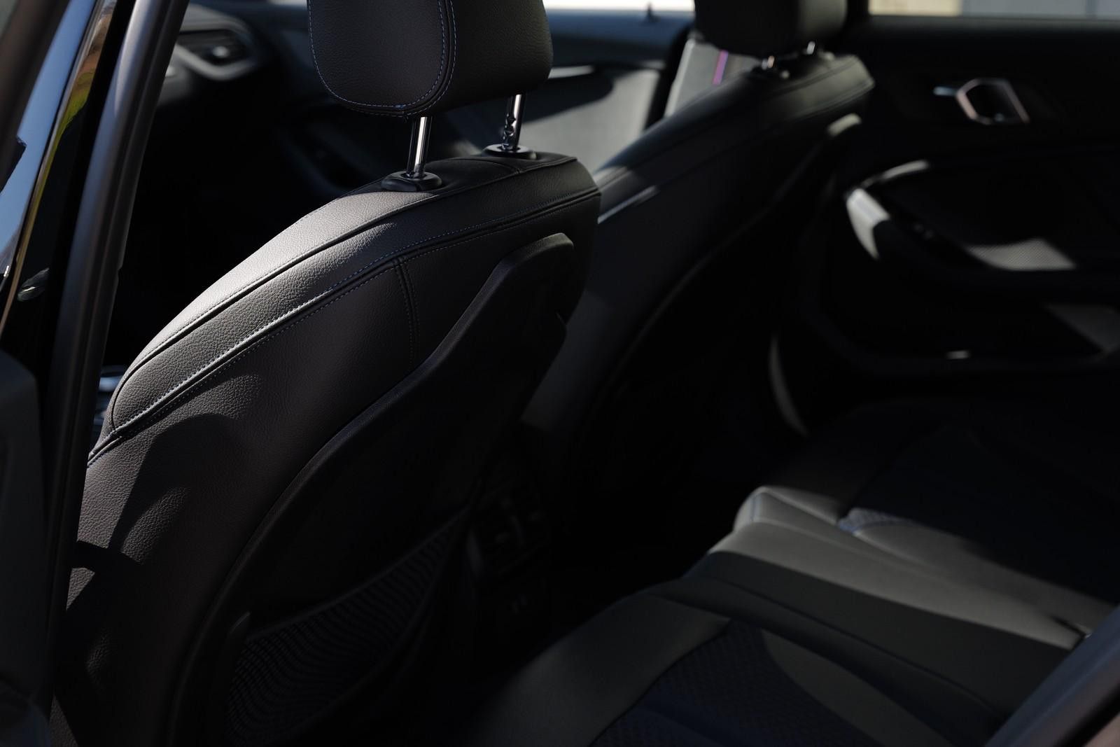 BMW 120i M + BLACK SAPPHIRE + 2. Hand foto 19