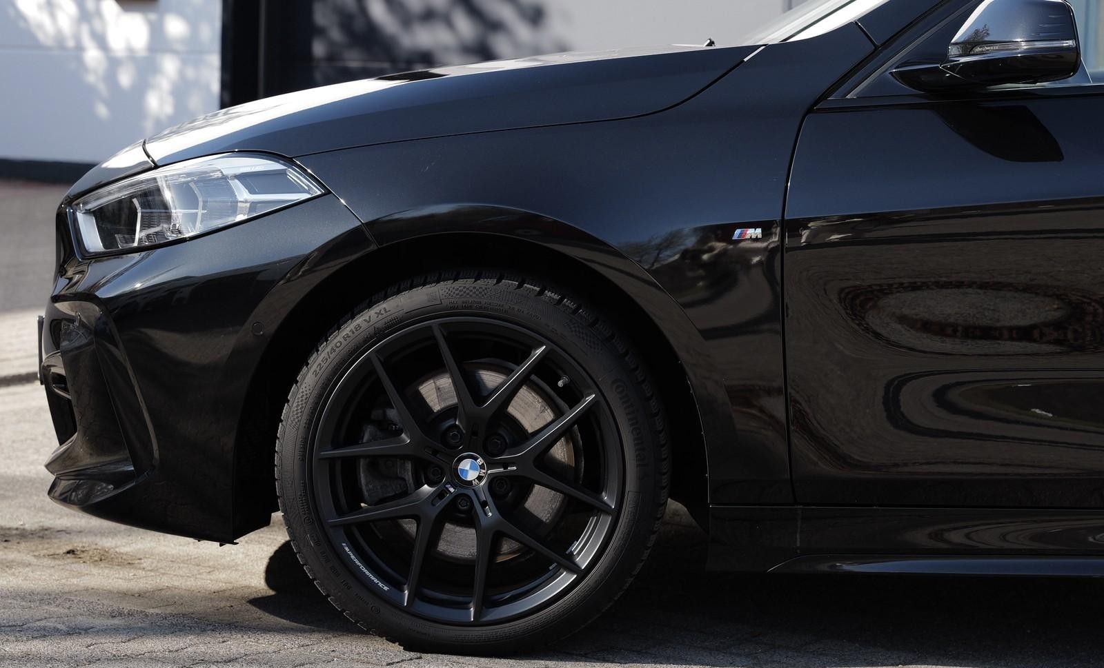 BMW 120i M + BLACK SAPPHIRE + 2. Hand foto 3