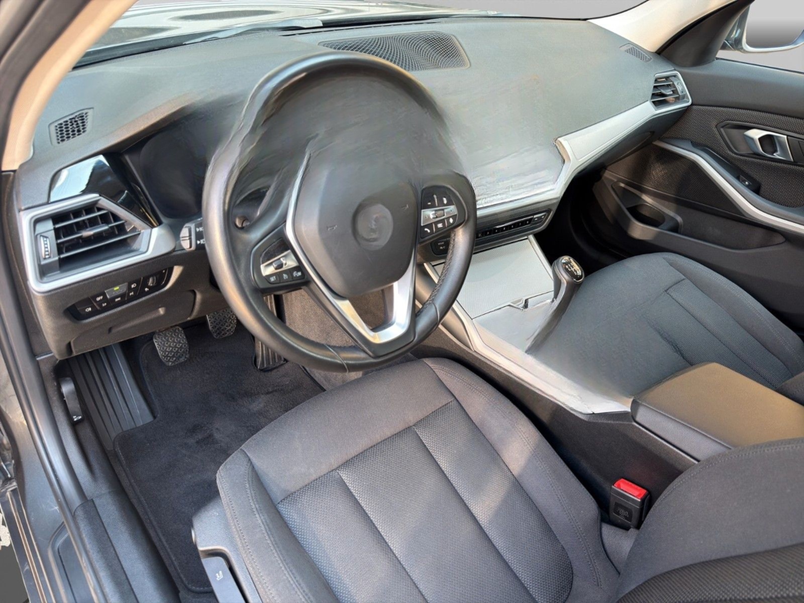 BMW 318 d Advantage DAB+ NAVI TEMP CARPLAY SHZ PDC foto 14
