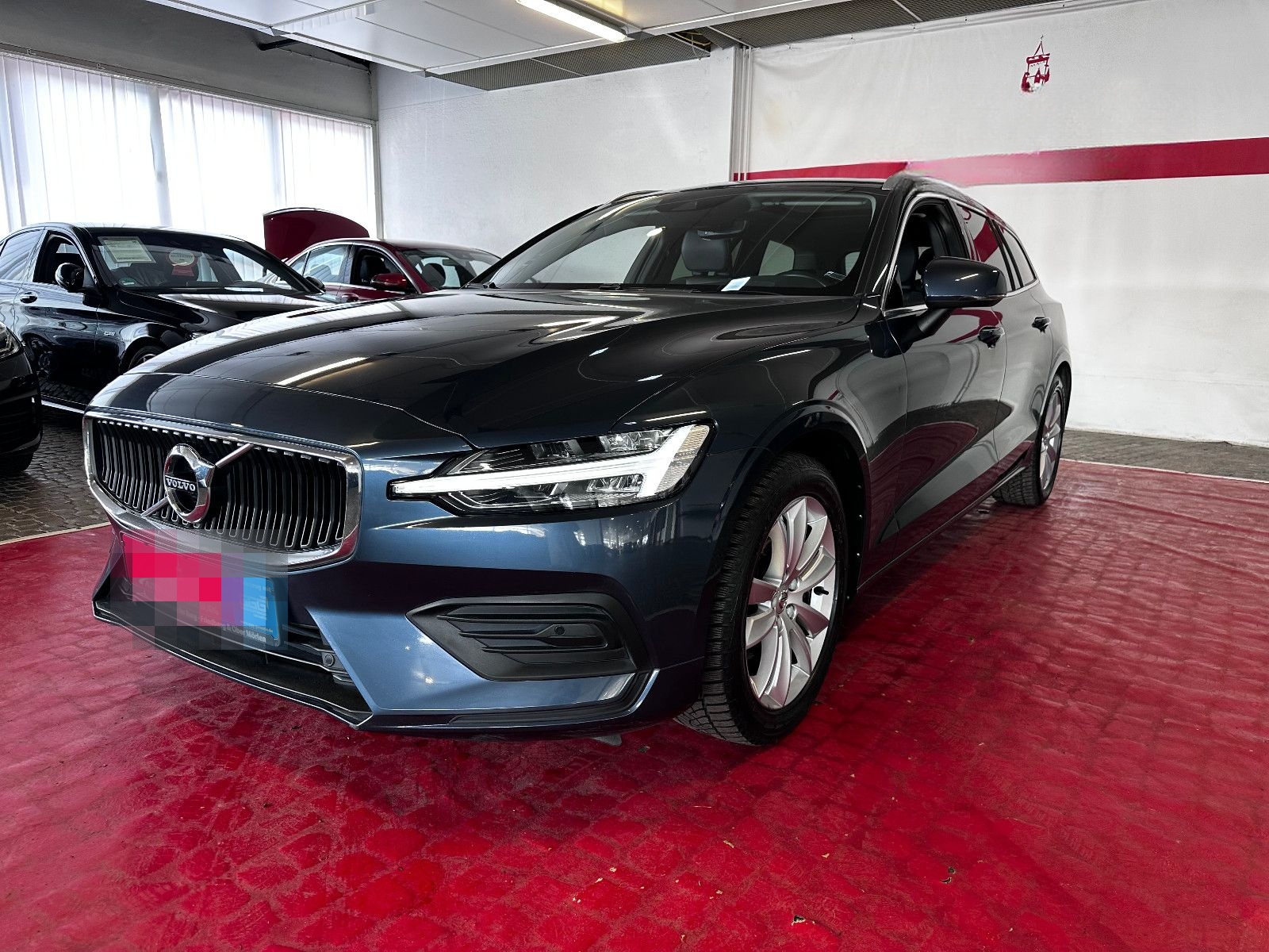 Volvo V60 Kombi Momentum Pro foto 3