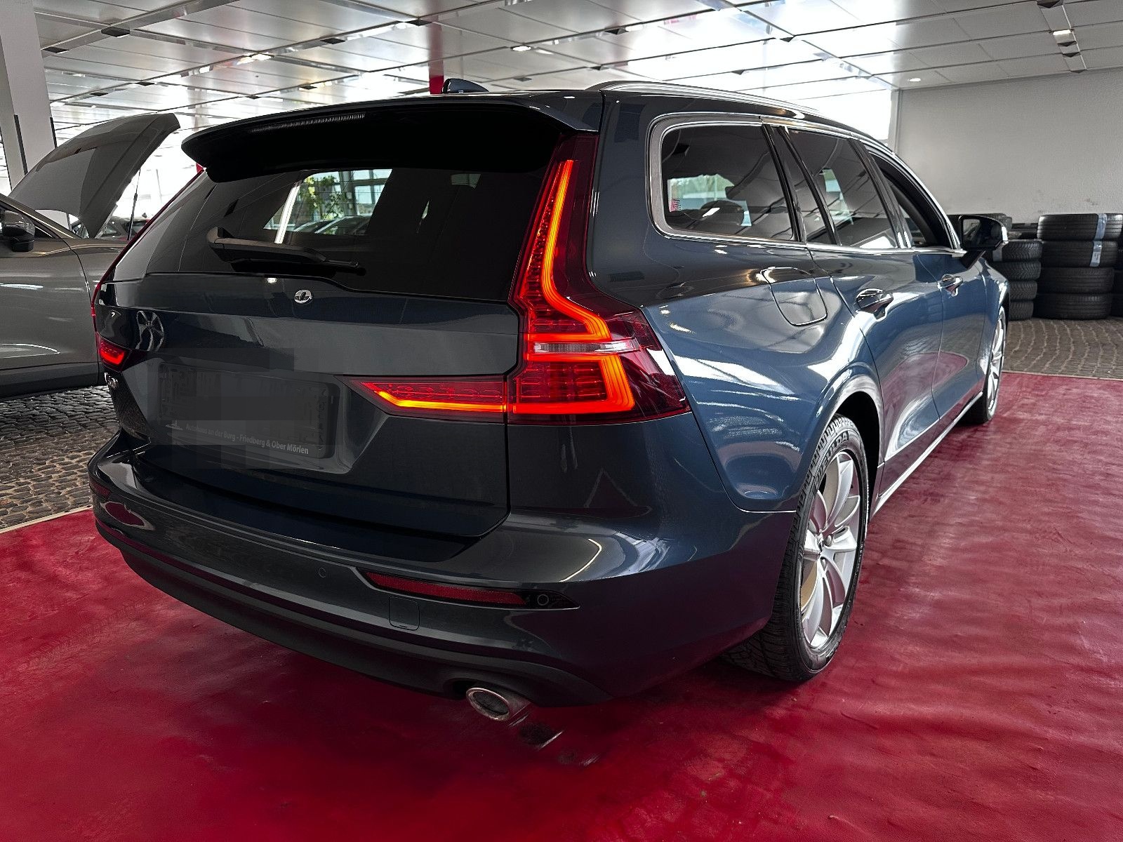 Volvo V60 Kombi Momentum Pro foto 7