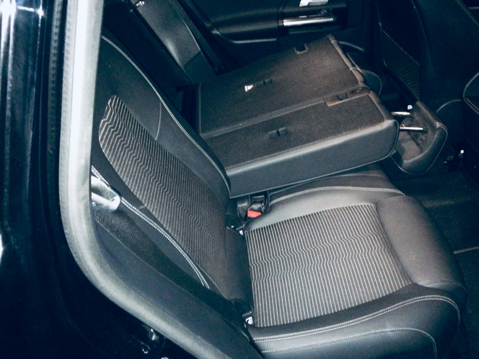 Mercedes-Benz B 180 -STANDHEIZUNG - PANORAMA-SCHIEBEDACH foto 13
