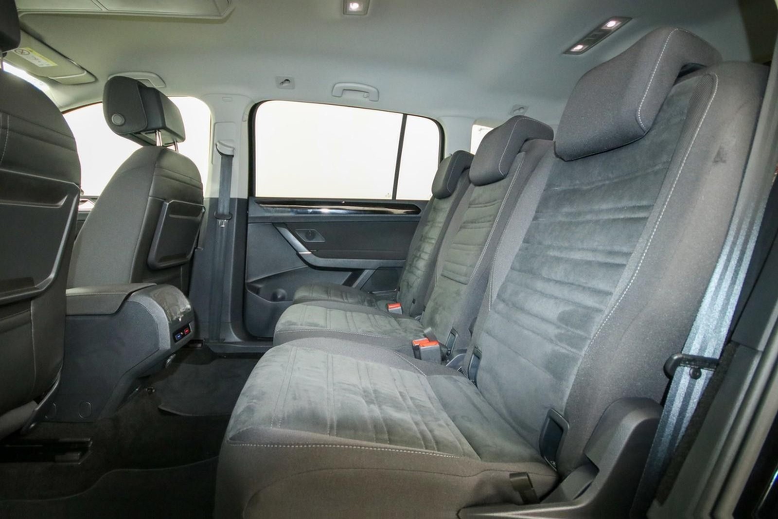 Volkswagen Touran Highline DSG Navi Kamera AHK ACC foto 17