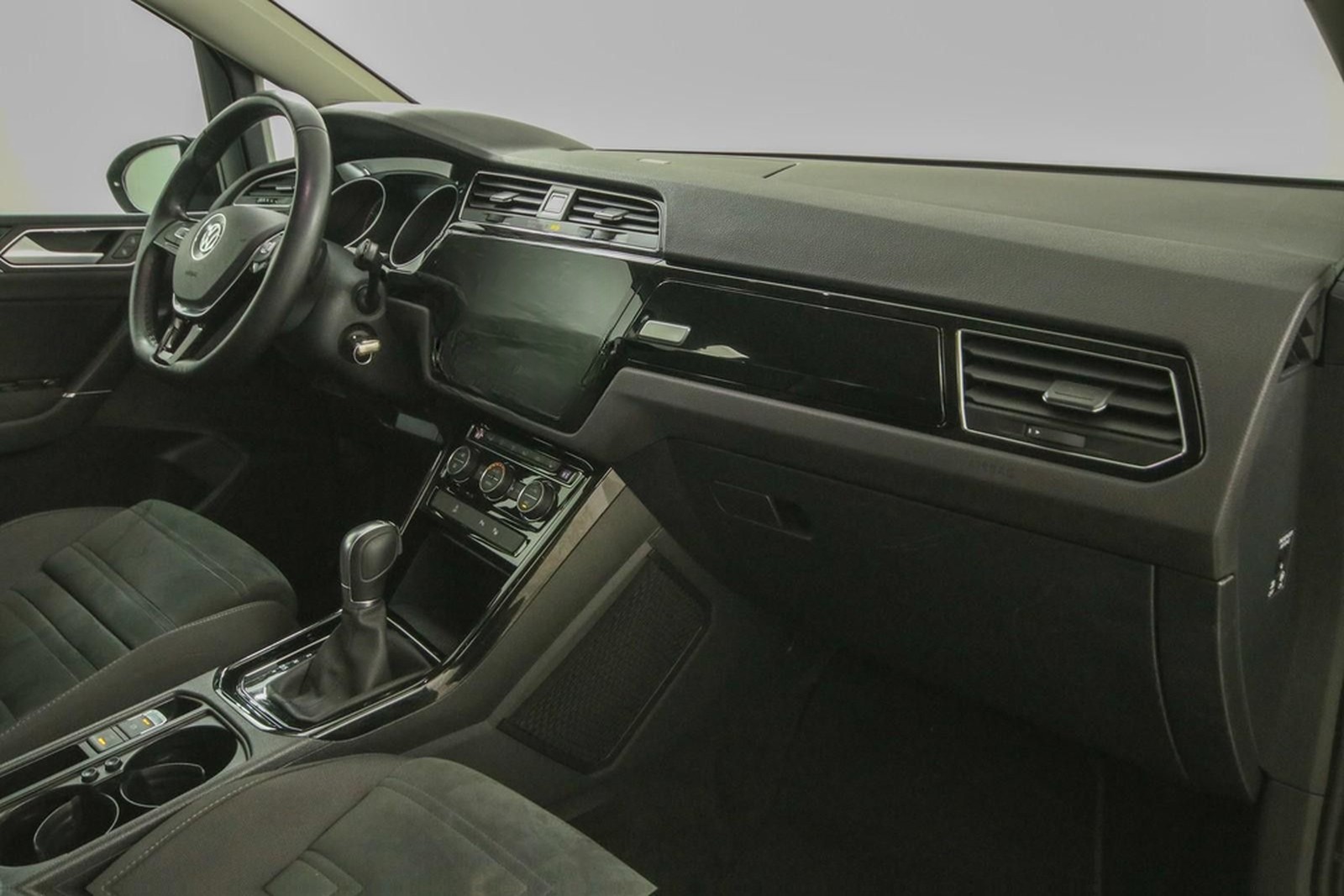 Volkswagen Touran Highline DSG Navi Kamera AHK ACC foto 8