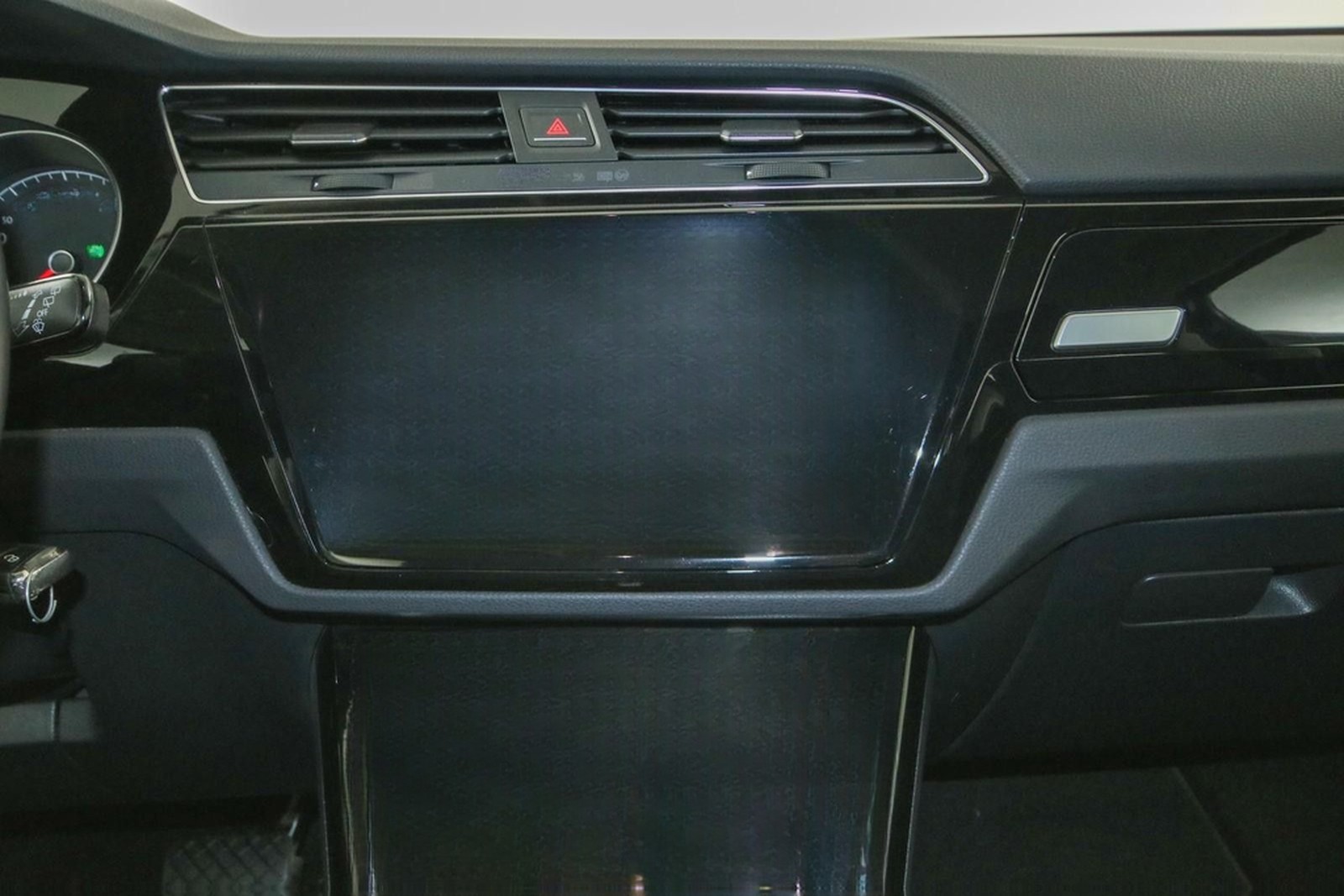 Volkswagen Touran Highline DSG Navi Kamera AHK ACC foto 10