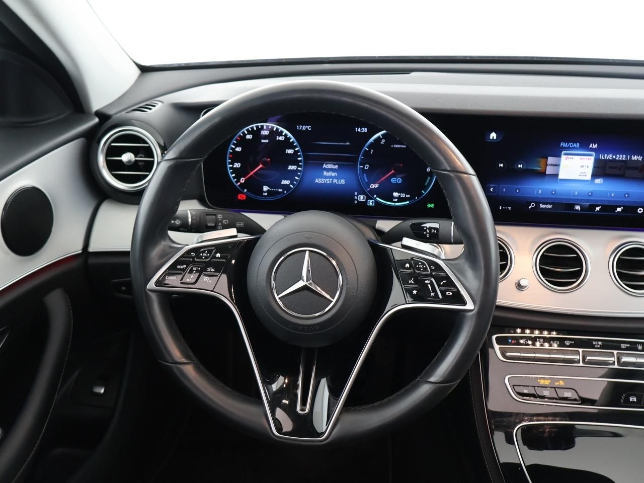 Mercedes-Benz E 300 de T Avantgarde HUD AHK Night Pano 360° foto 12