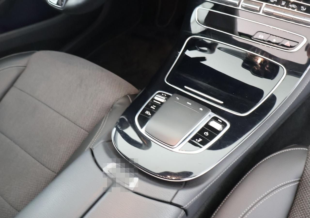 Mercedes-Benz E 300 de T Avantgarde HUD AHK Night Pano 360° foto 19