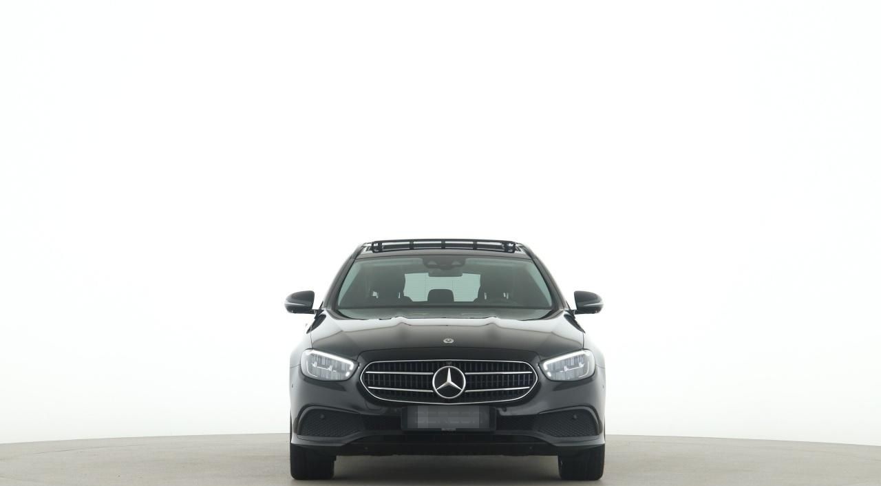 Mercedes-Benz E 300 de T Avantgarde HUD AHK Night Pano 360° foto 3