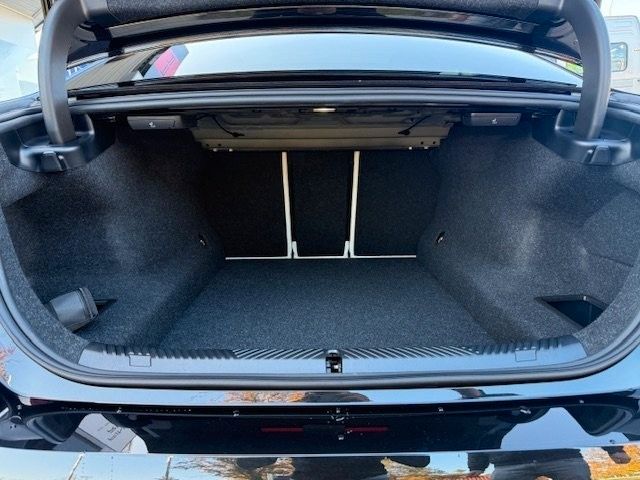 BMW 520d xDrive Limo/Black-White/Pano/H&K/Keyless foto 15