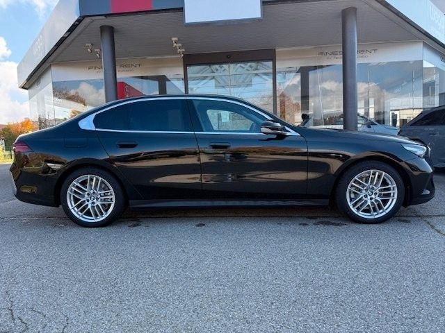 BMW 520d xDrive Limo/Black-White/Pano/H&K/Keyless foto 3