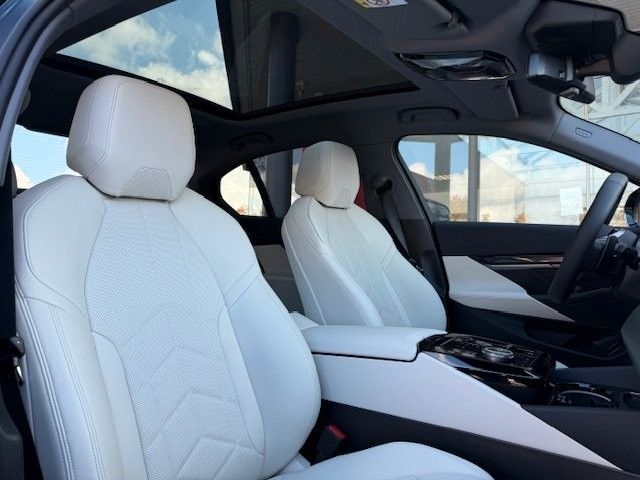 BMW 520d xDrive Limo/Black-White/Pano/H&K/Keyless foto 10