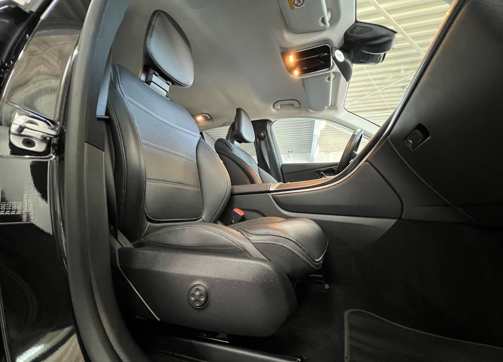 Mercedes-Benz GLC 220d 4M Avantgarde Advanced PLUS+Agility+360 foto 19