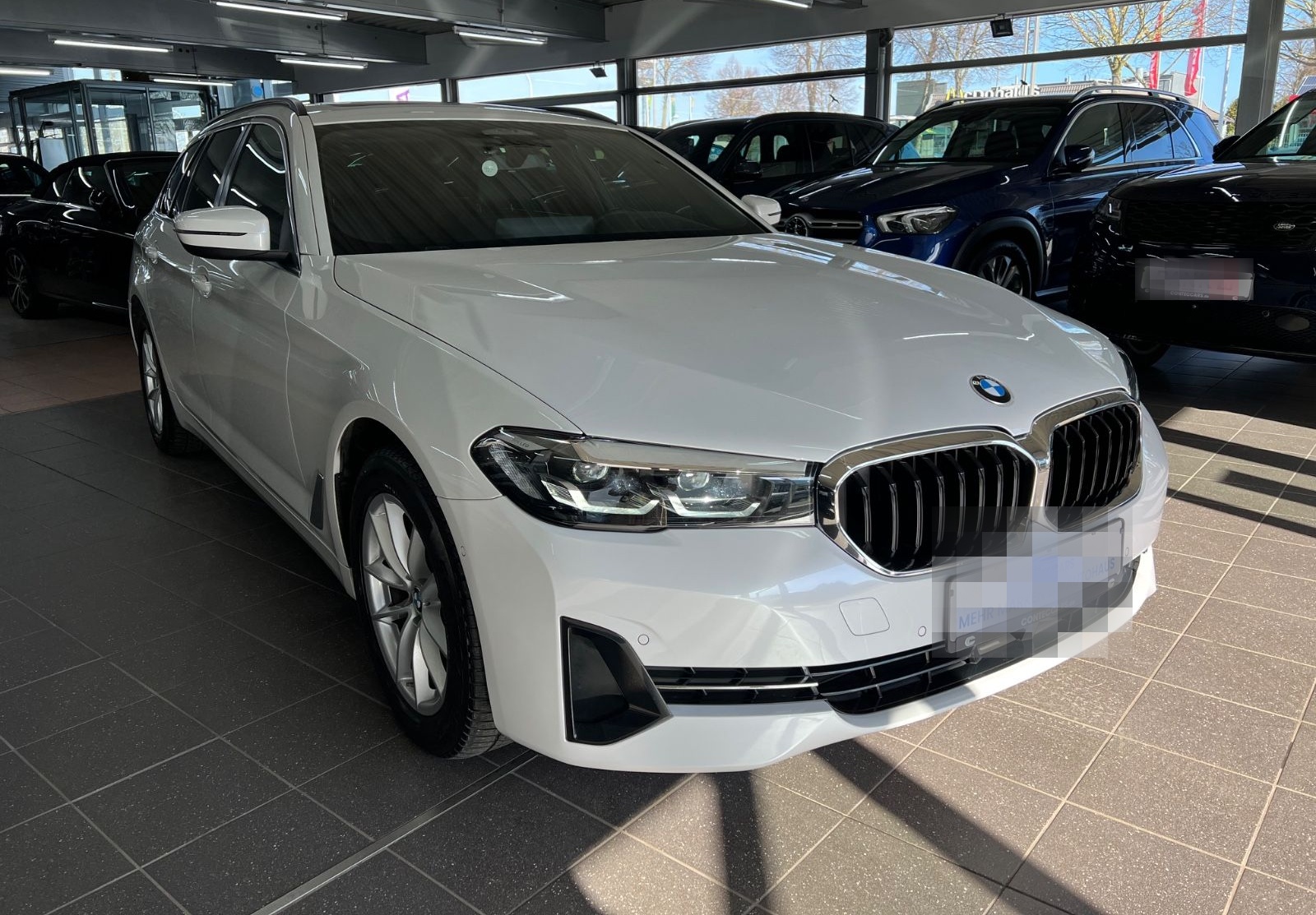 BMW 520d Touring DAP+HuD+Pano+MEM+AKTIV+DAKOTA foto 2