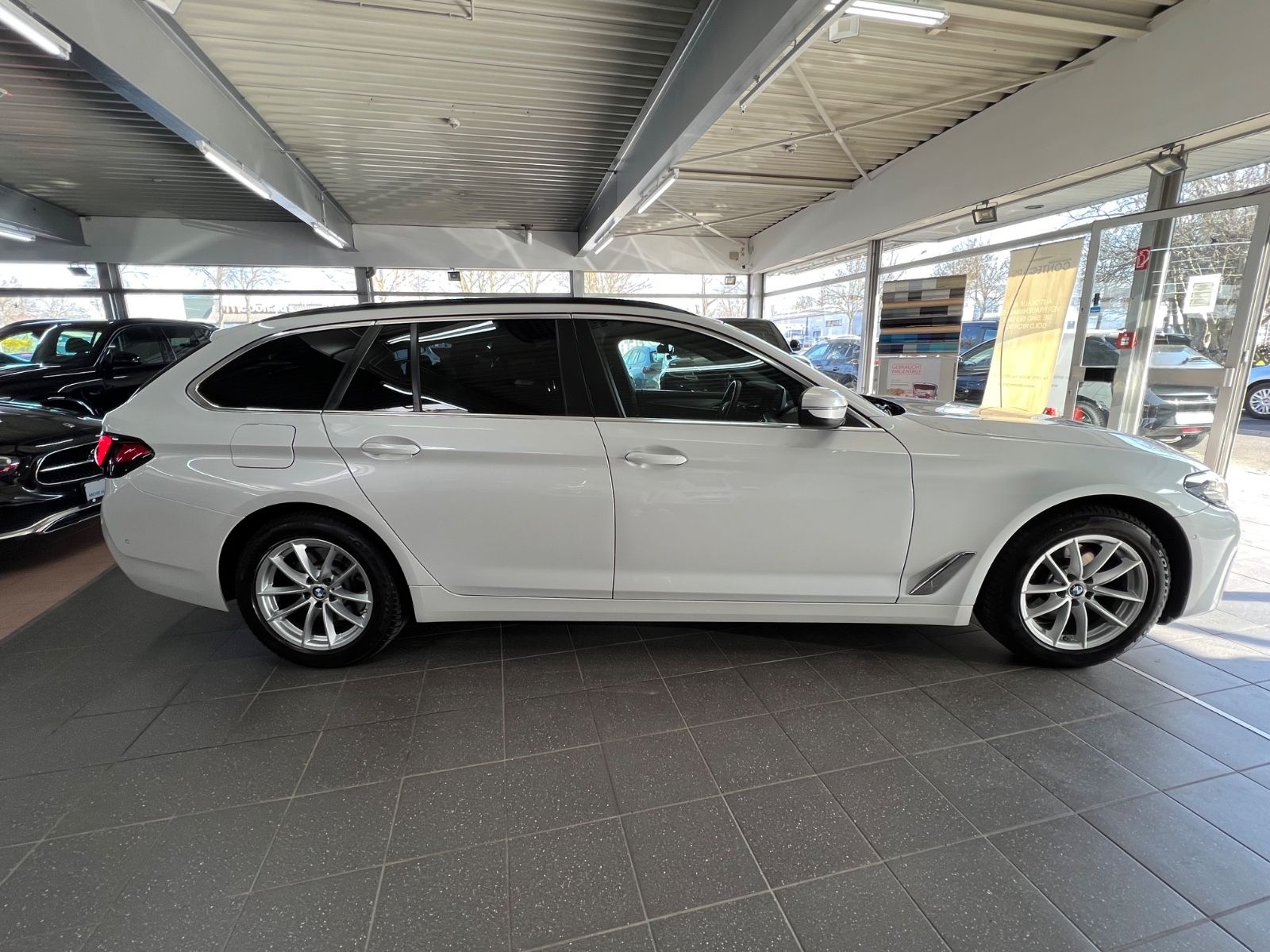 BMW 520d Touring DAP+HuD+Pano+MEM+AKTIV+DAKOTA foto 13