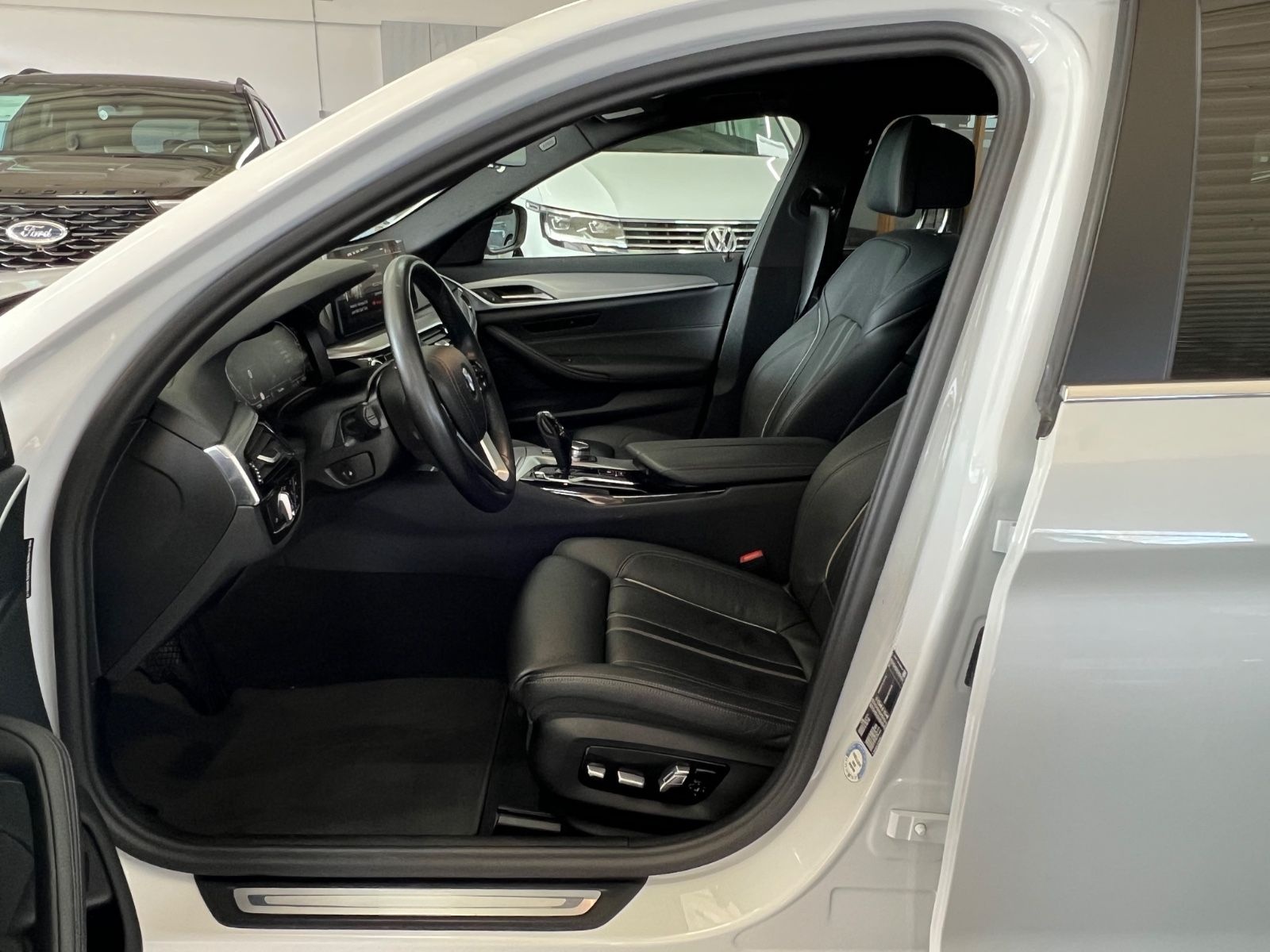 BMW 520d Touring DAP+HuD+Pano+MEM+AKTIV+DAKOTA foto 24