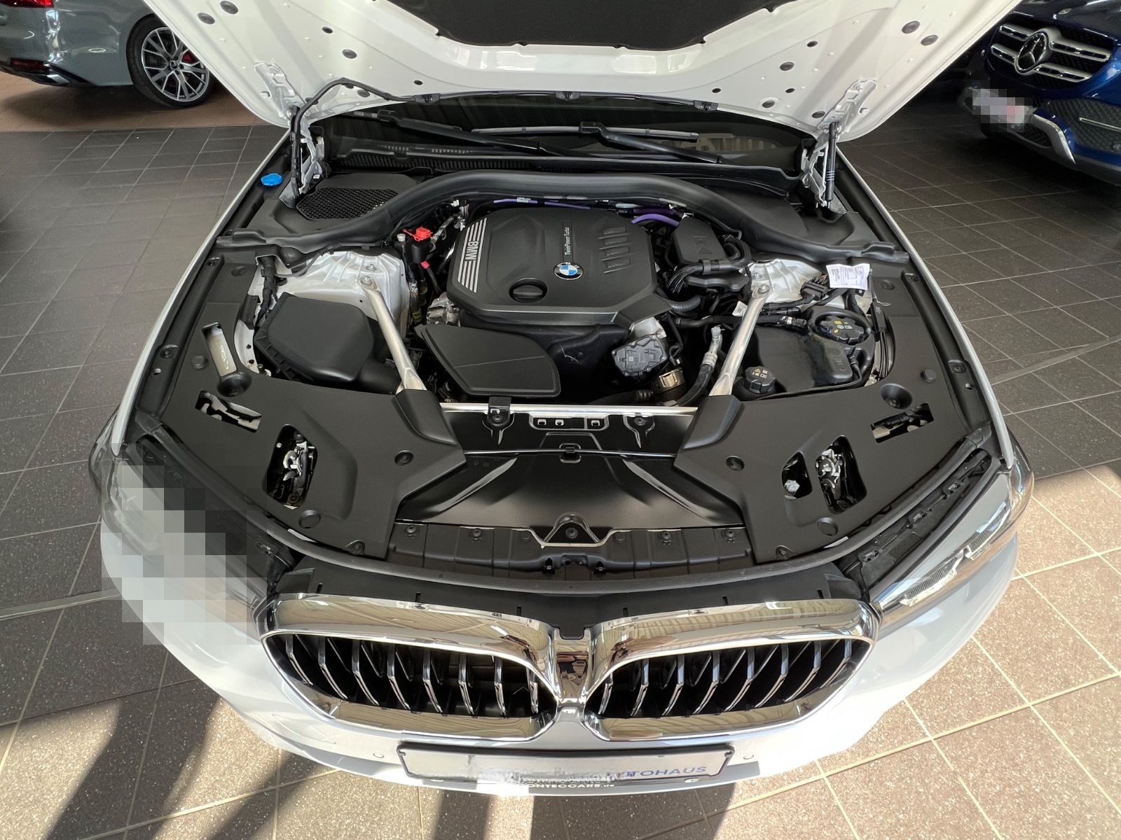 BMW 520d Touring DAP+HuD+Pano+MEM+AKTIV+DAKOTA foto 4