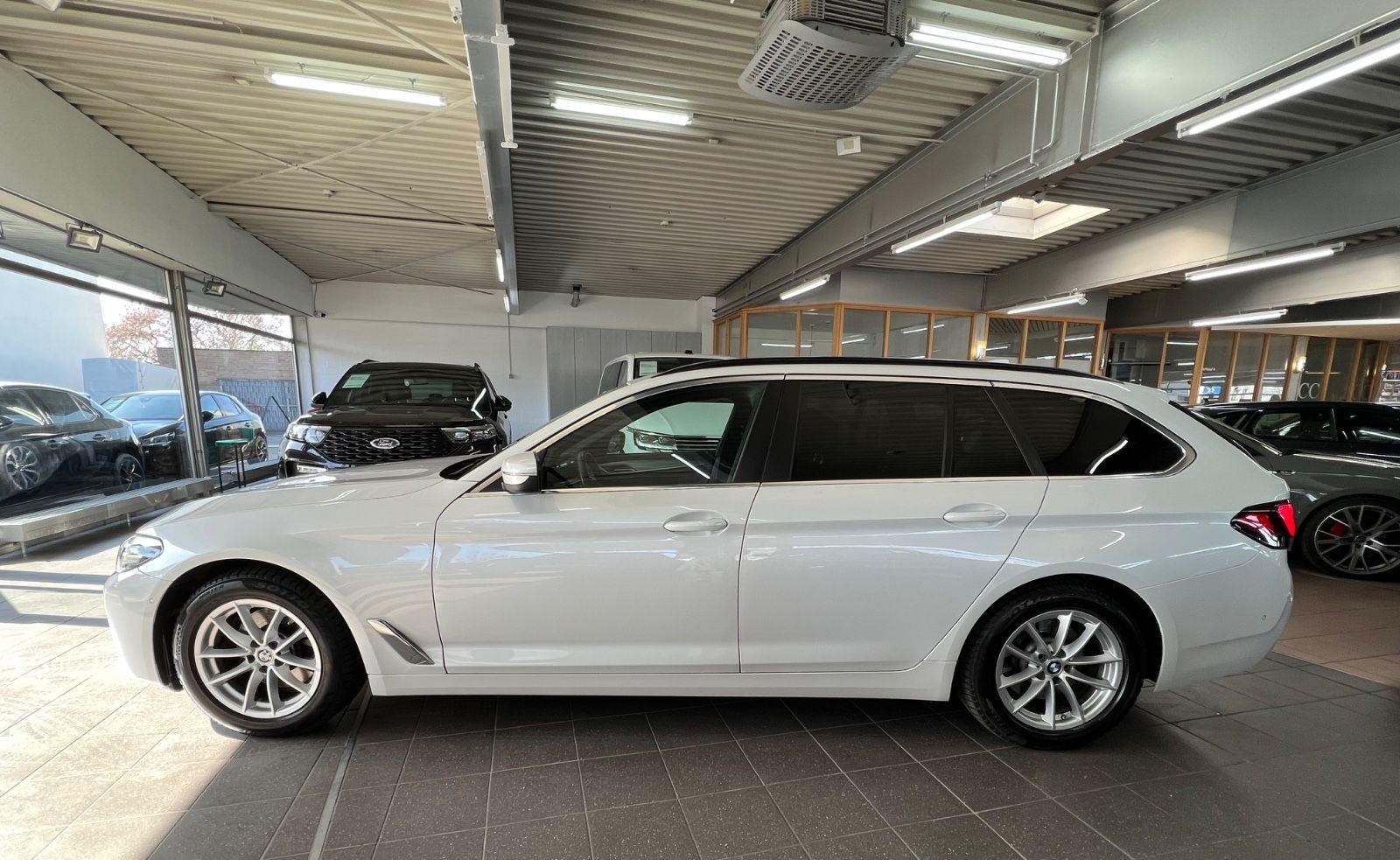 BMW 520d Touring DAP+HuD+Pano+MEM+AKTIV+DAKOTA foto 6