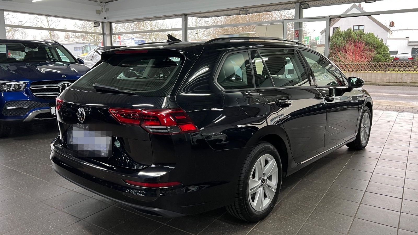 Volkswagen Golf VIII 2.0 TDI Variant Life SEHR VIELE EXTRAS foto 11