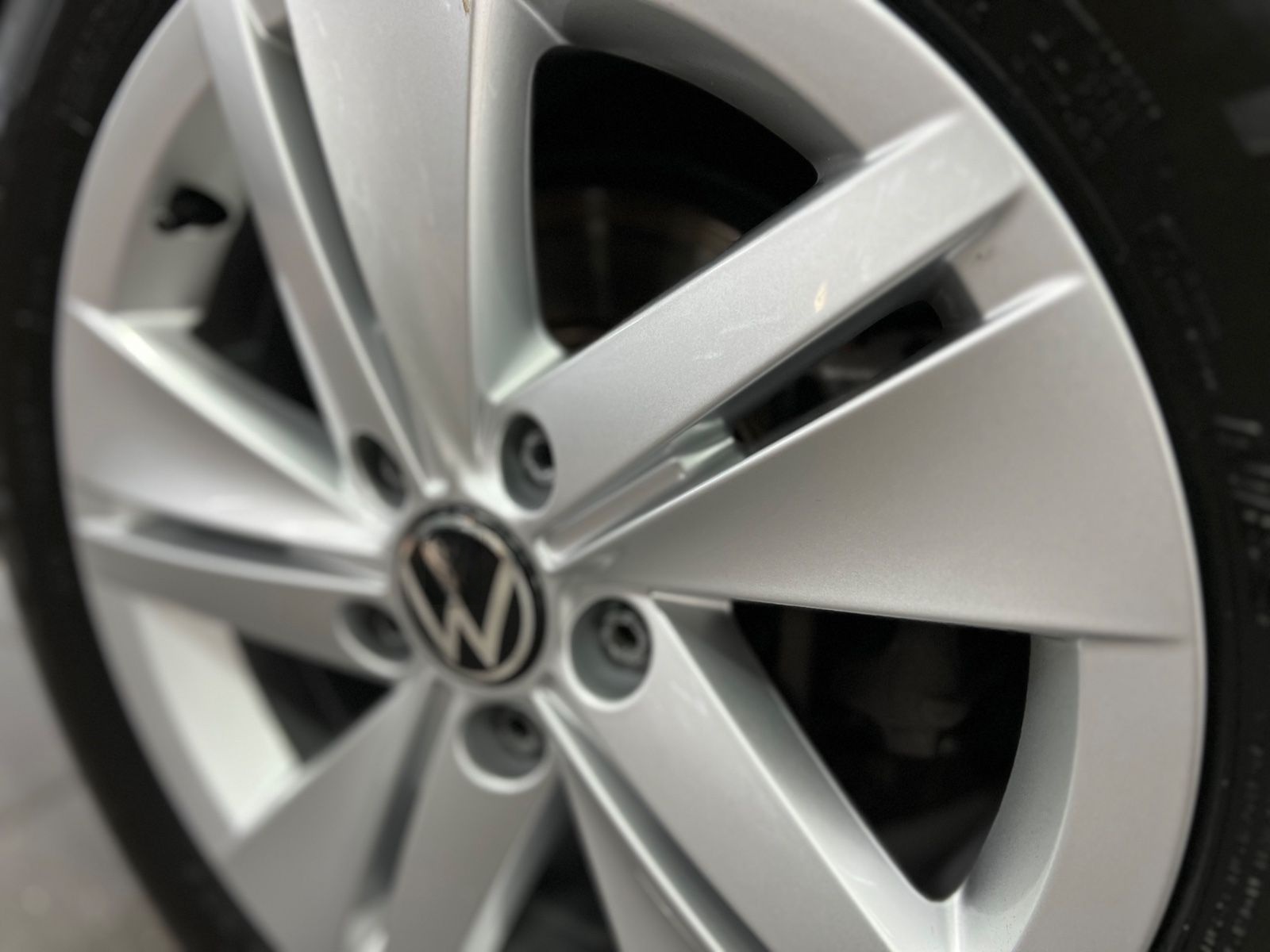 Volkswagen Golf VIII 2.0 TDI Variant Life SEHR VIELE EXTRAS foto 15