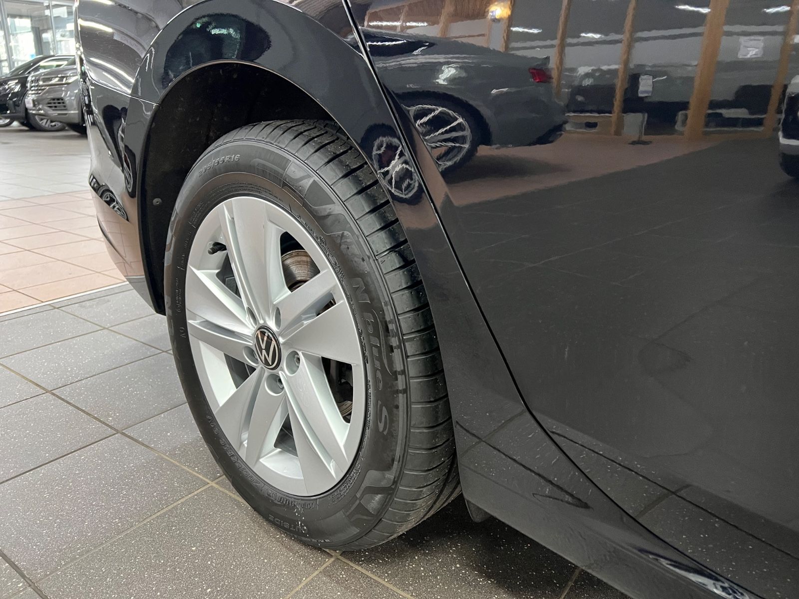 Volkswagen Golf VIII 2.0 TDI Variant Life SEHR VIELE EXTRAS foto 16