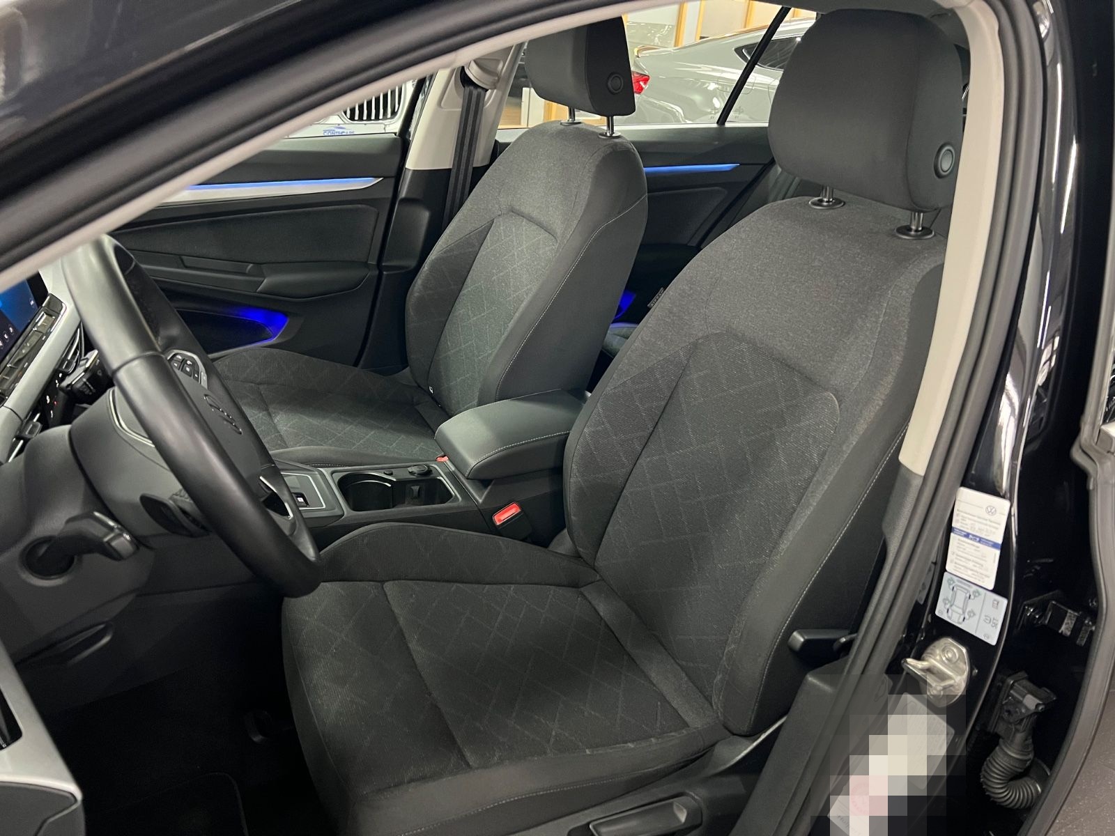 Volkswagen Golf VIII 2.0 TDI Variant Life SEHR VIELE EXTRAS foto 25