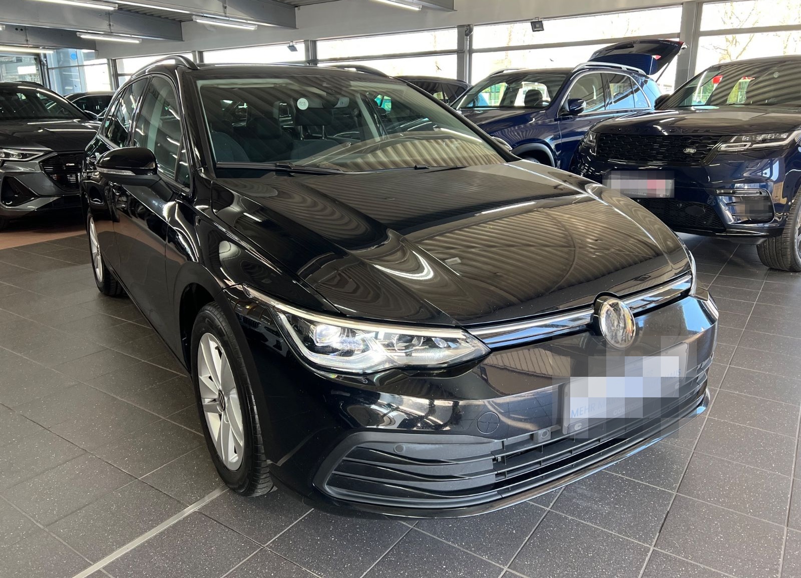 Volkswagen Golf VIII Var. 2.0TDI  Life L&S+LED PLUS+Klima3Z foto 2