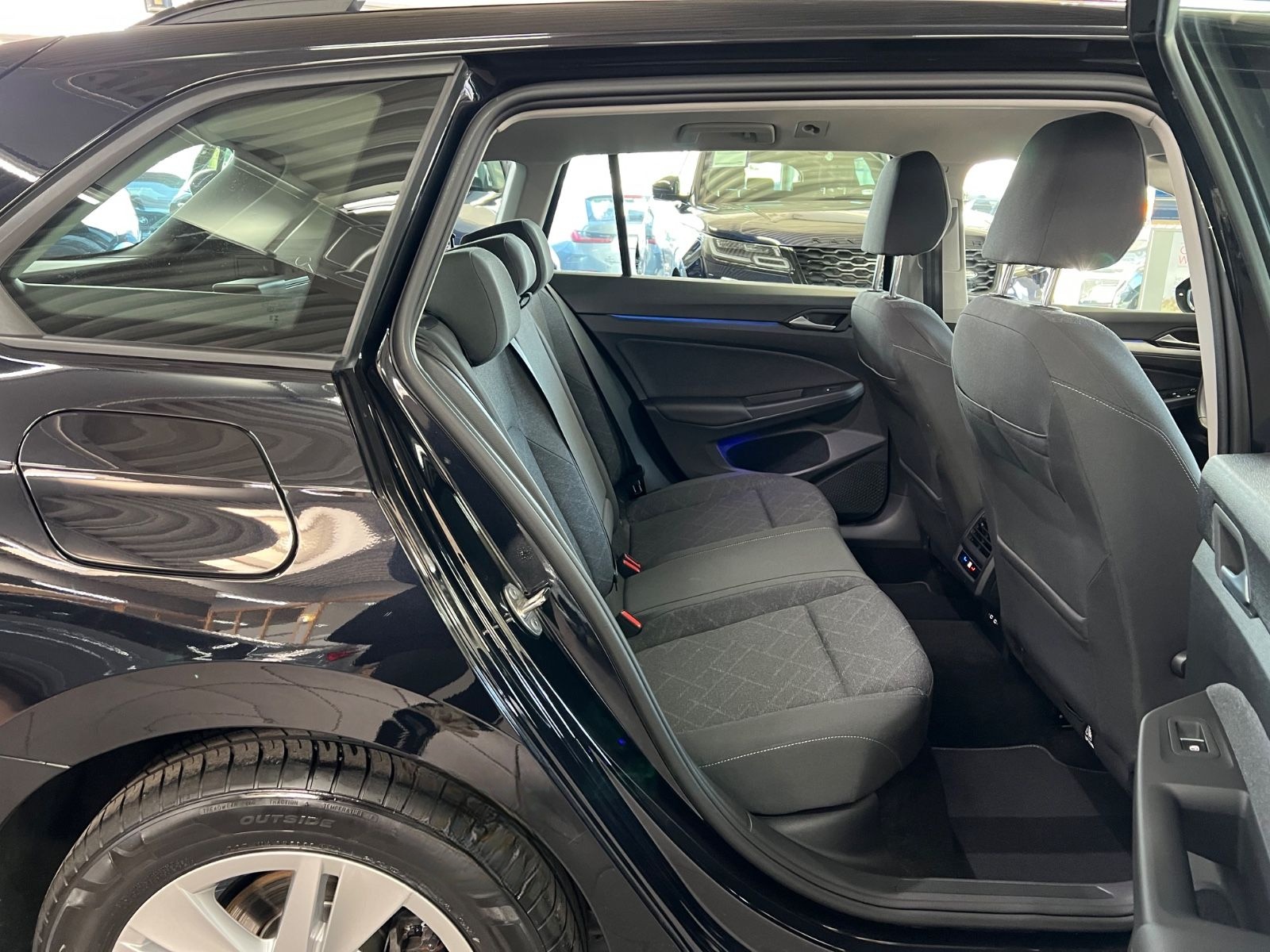Volkswagen Golf VIII Var. 2.0TDI  Life L&S+LED PLUS+Klima3Z foto 18