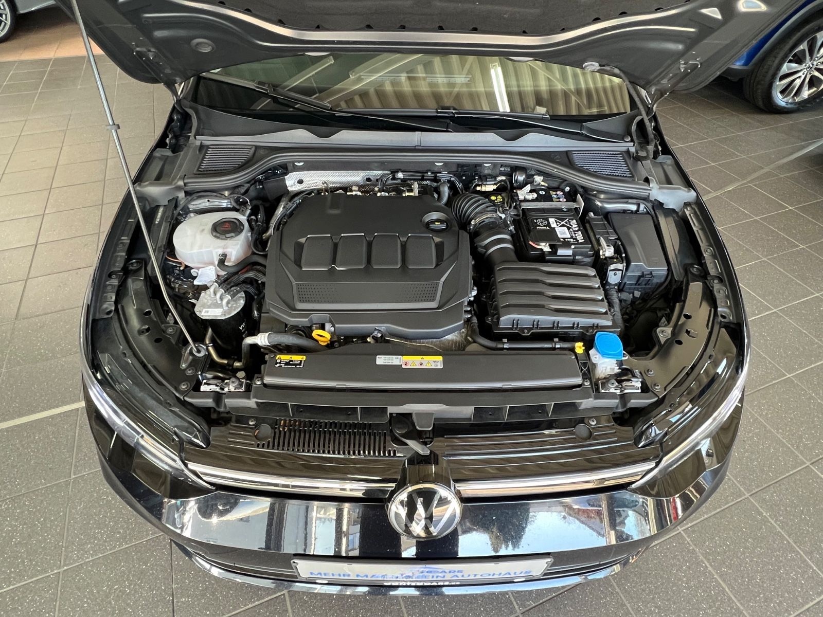 Volkswagen Golf VIII Var. 2.0TDI  Life L&S+LED PLUS+Klima3Z foto 4