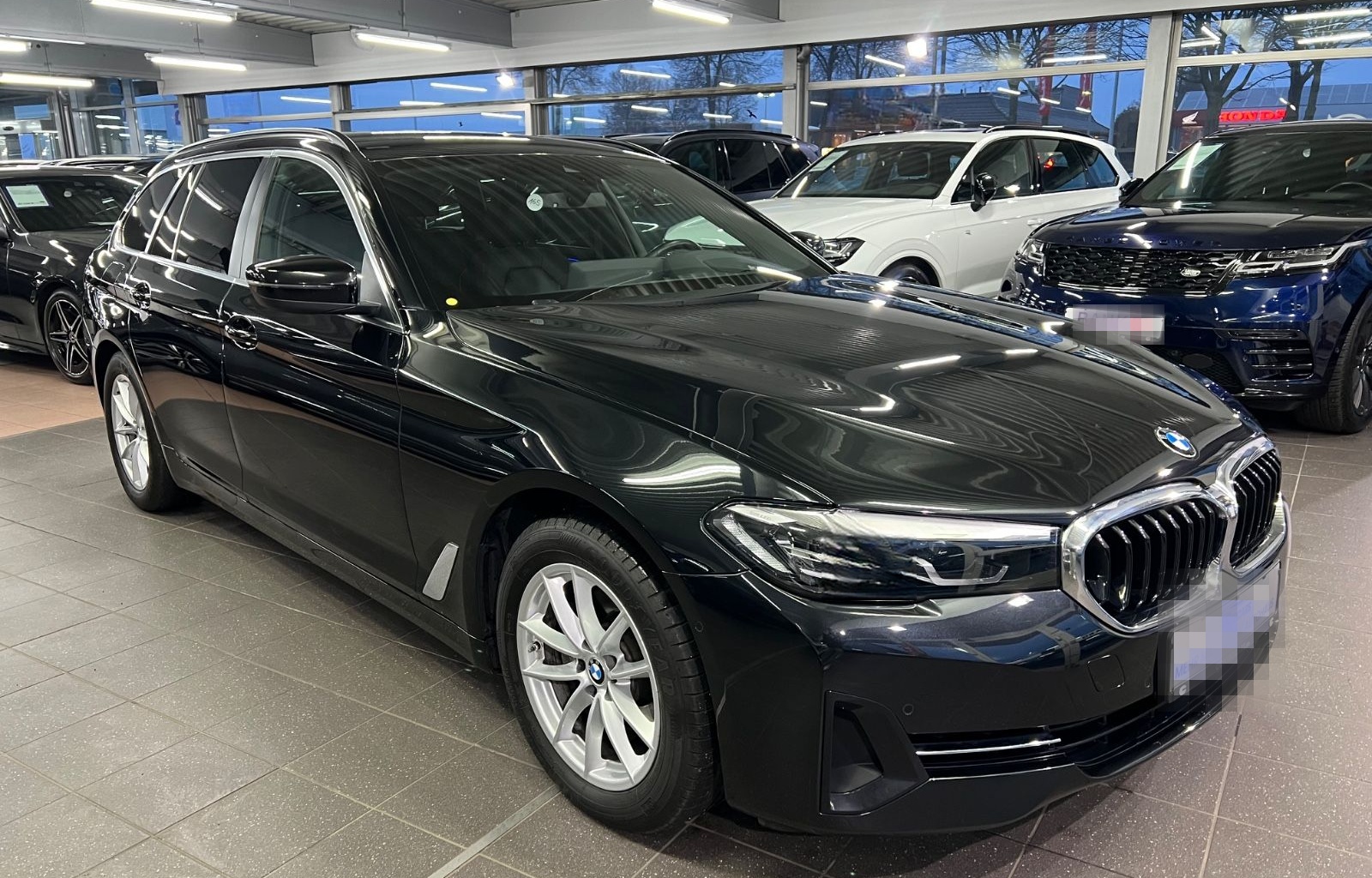 BMW 520 d Touring AMB+HuD+Park Assist+Standheizung foto 2