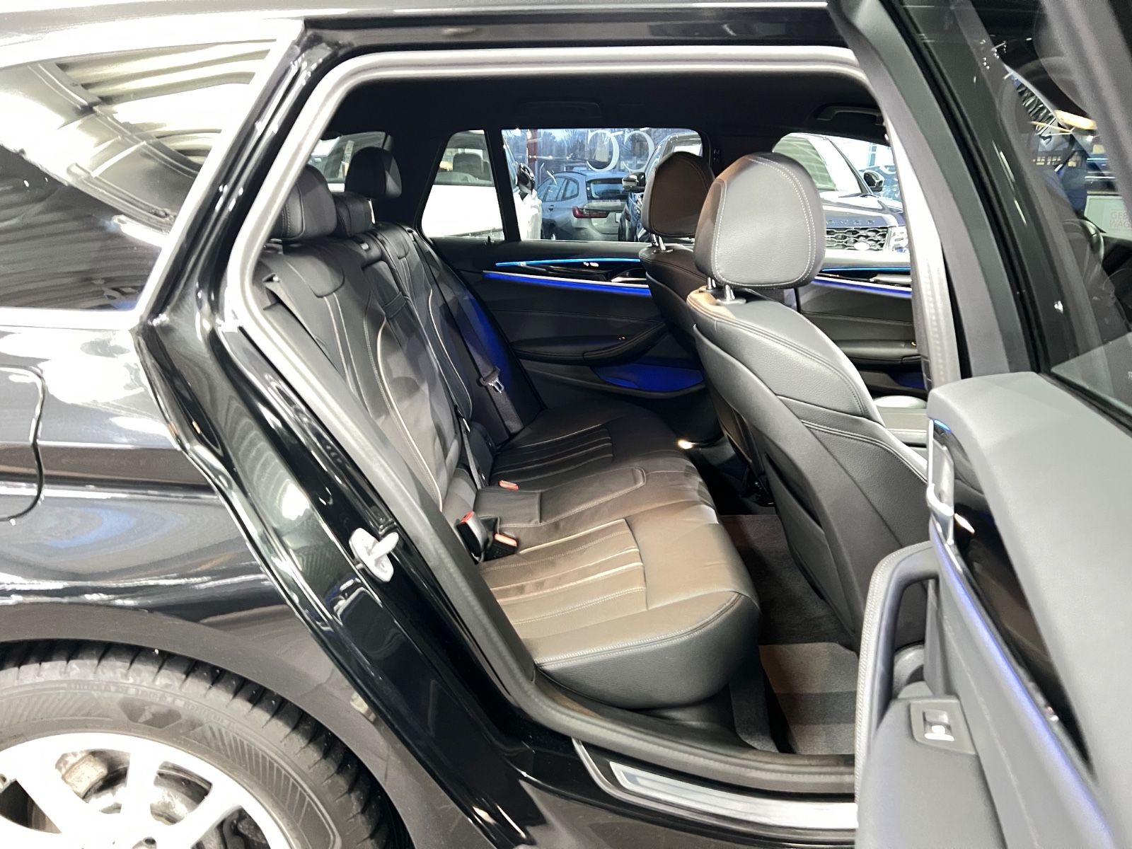 BMW 520 d Touring AMB+HuD+Park Assist+Standheizung foto 20