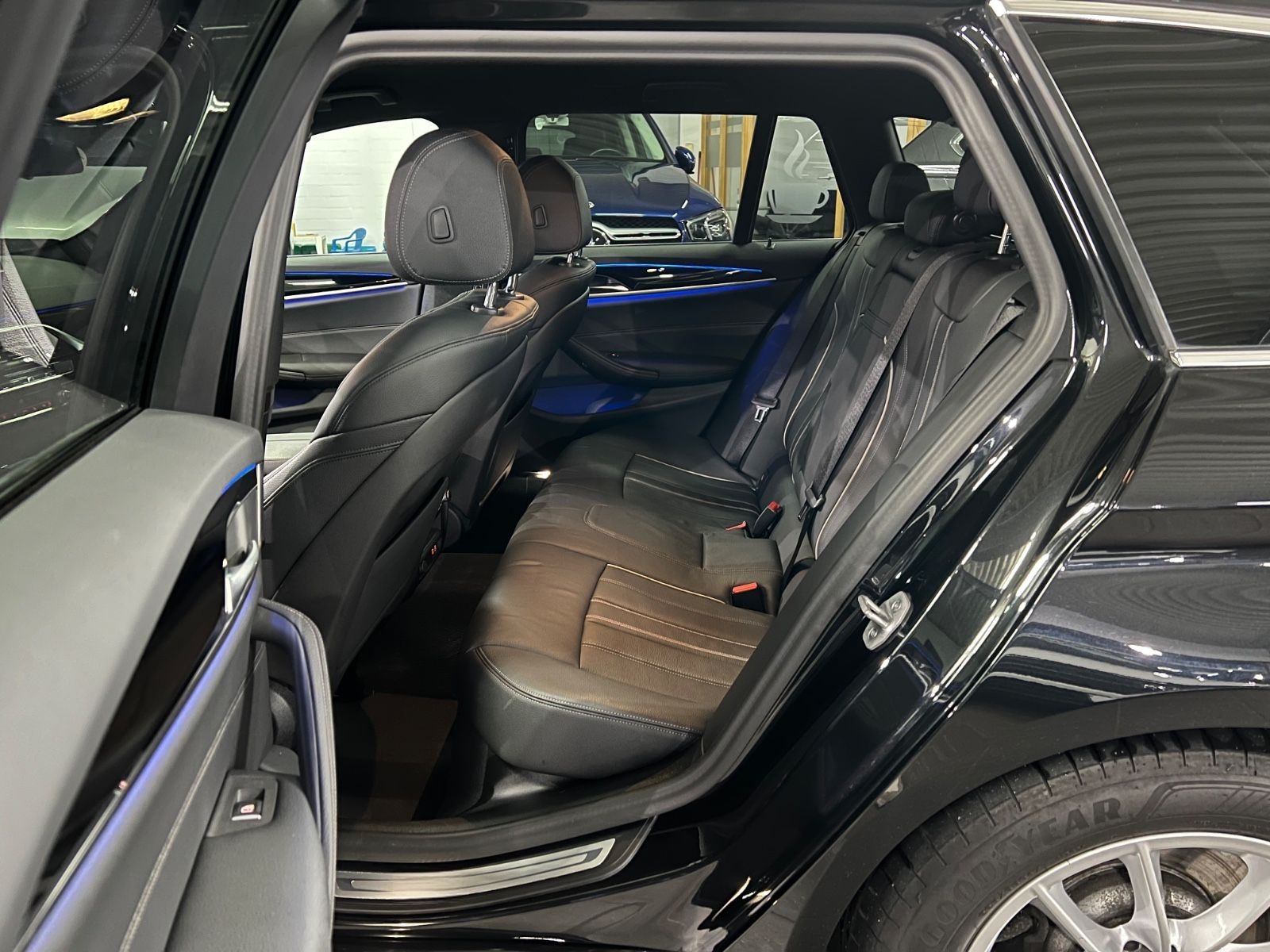 BMW 520 d Touring AMB+HuD+Park Assist+Standheizung foto 21
