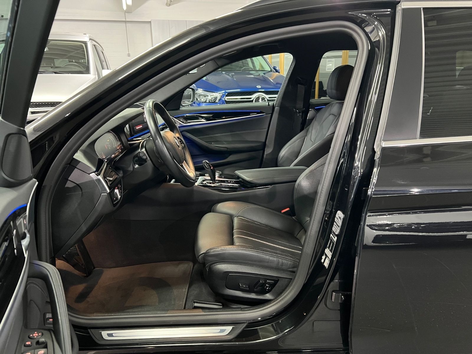 BMW 520 d Touring AMB+HuD+Park Assist+Standheizung foto 22