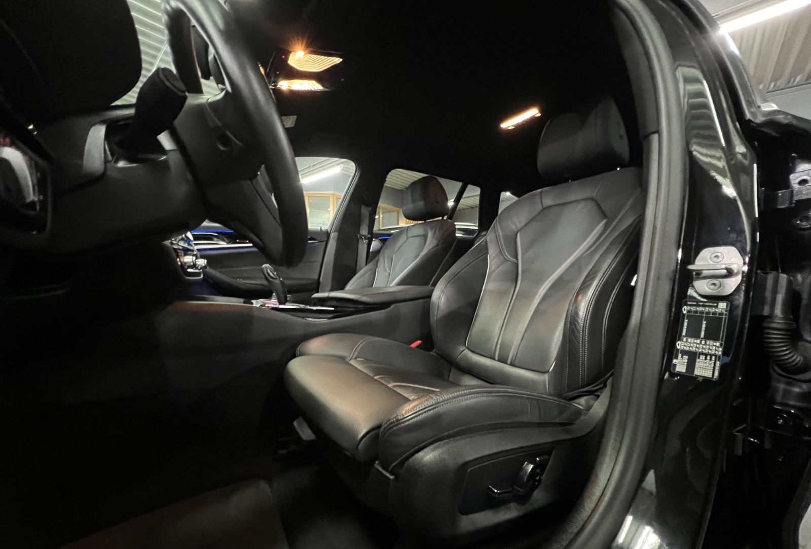 BMW 520 d Touring AMB+HuD+Park Assist+Standheizung foto 23