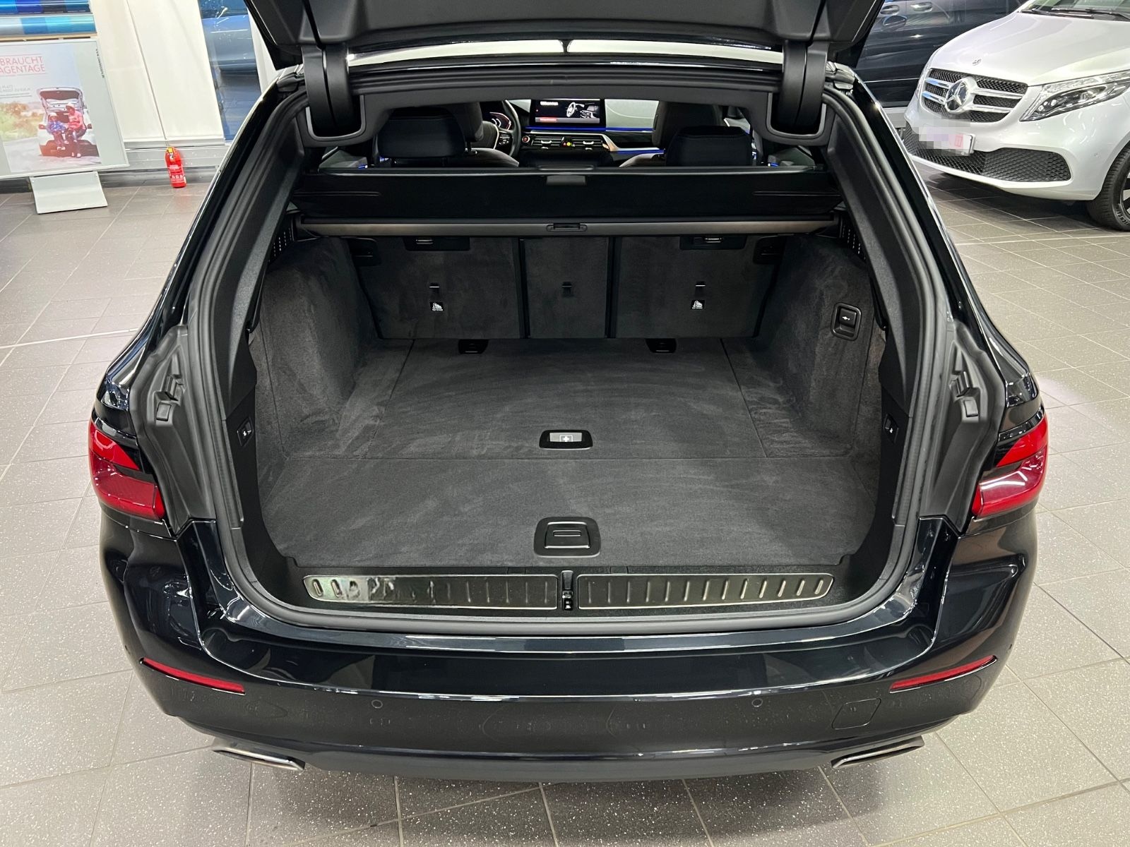 BMW 520 d Touring AMB+HuD+Park Assist+Standheizung foto 10