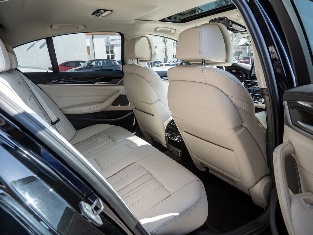 BMW 530d xDrive Luxury Line STANDHZ+LEDER+H/K+AKTIVL foto 8