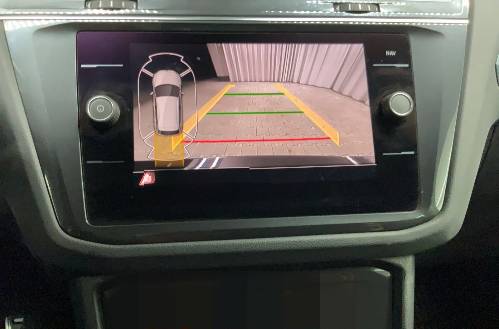 Volkswagen Tiguan Active (AHK.HeadUp.Kamera) 1.5 TSI DSG foto 12