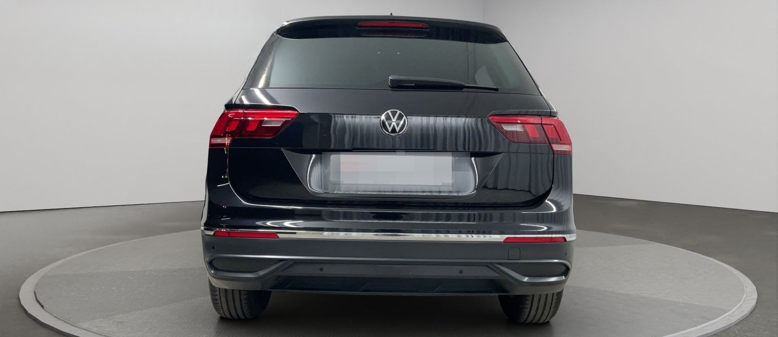 Volkswagen Tiguan Active (AHK.HeadUp.Kamera) 1.5 TSI DSG foto 5