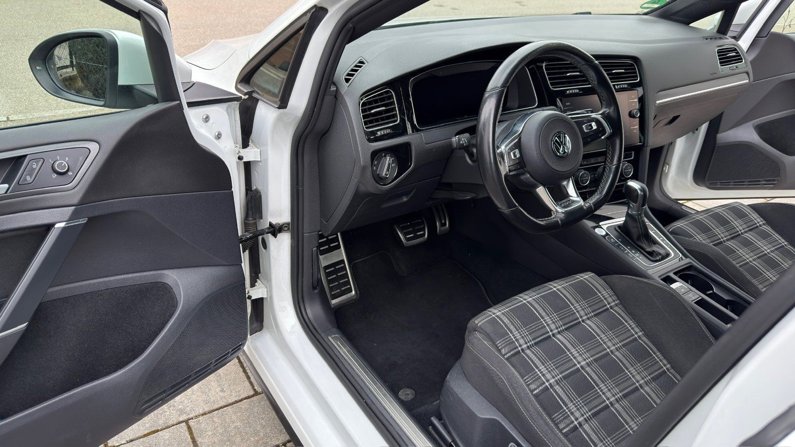 Volkswagen Golf 7 Variant GTD foto 14