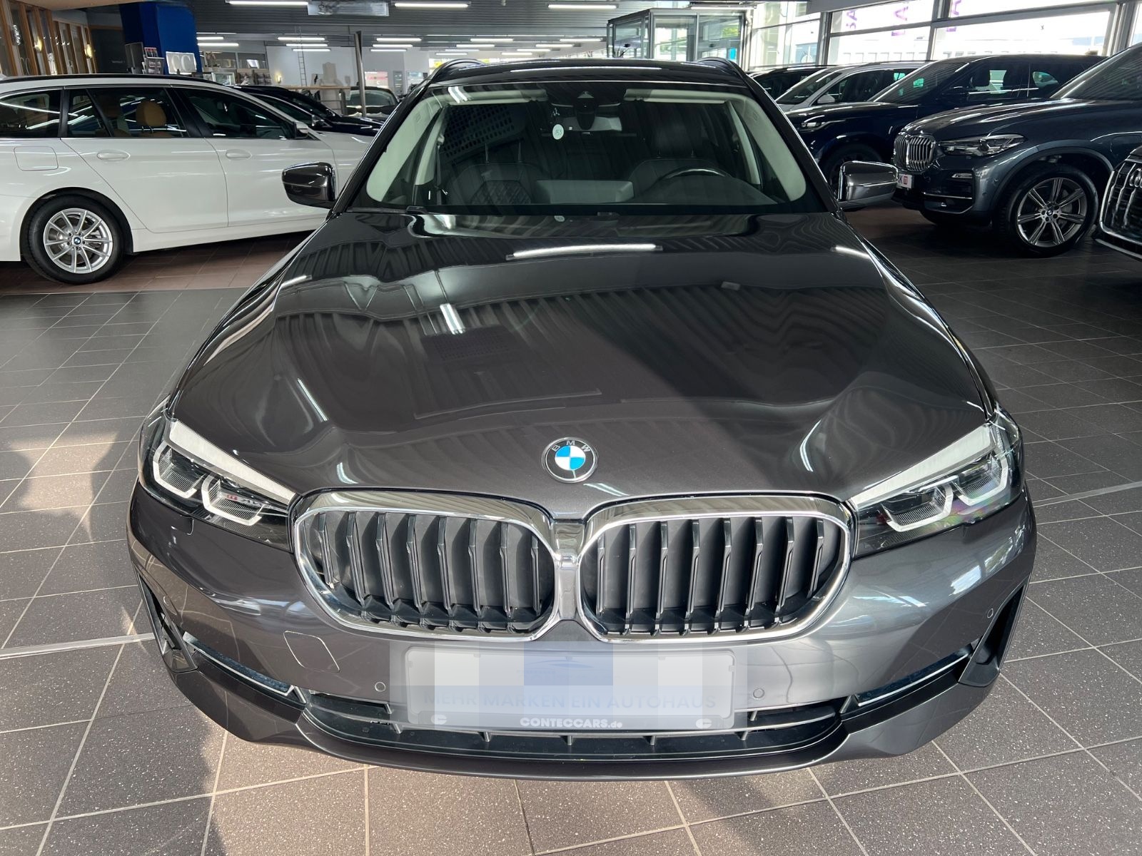 BMW 520d Touring AHK+Driving Assist+HiFi+Parkassist. foto 3