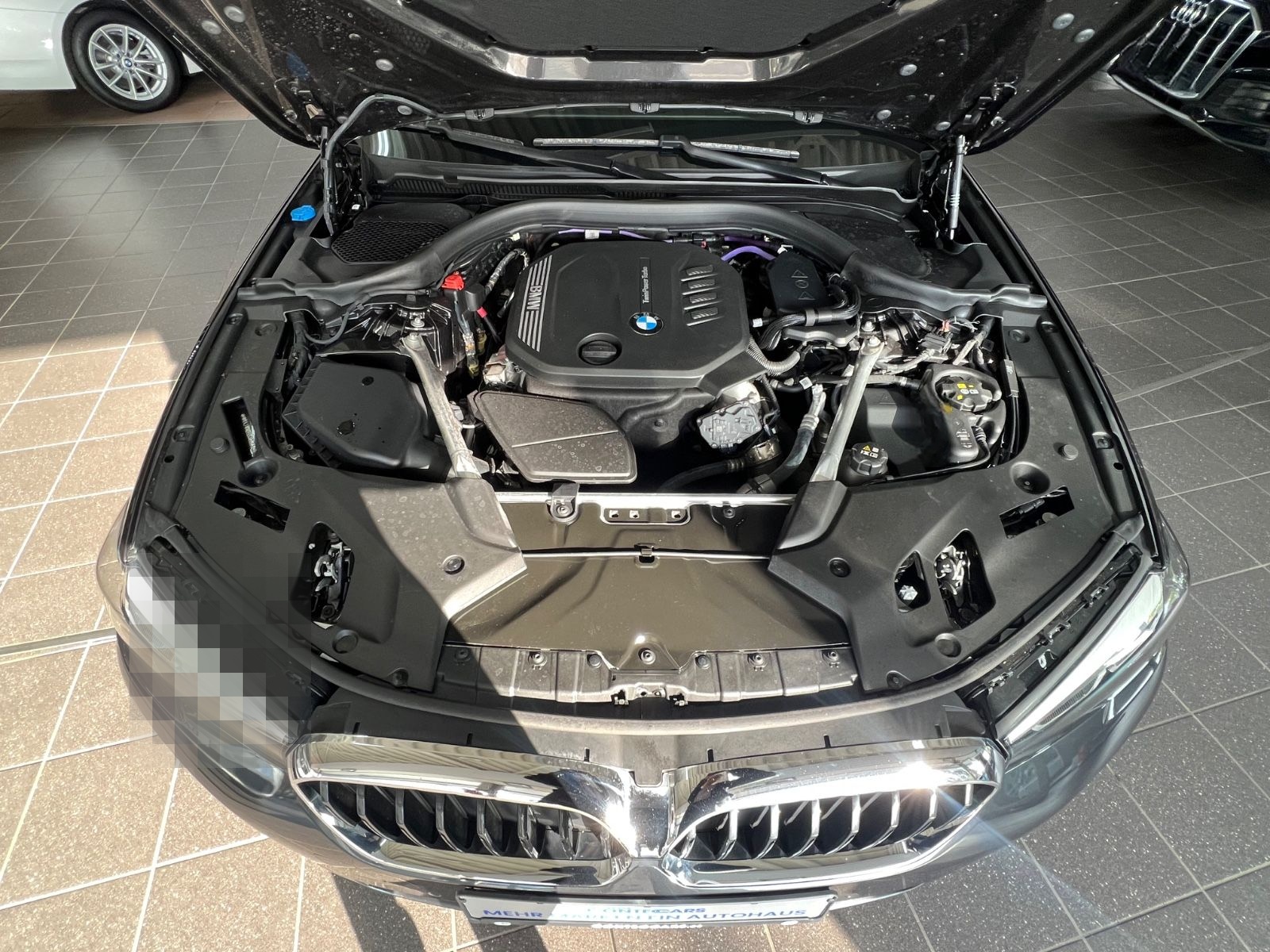 BMW 520d Touring AHK+Driving Assist+HiFi+Parkassist. foto 4