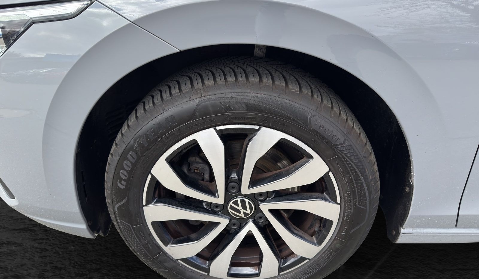 Volkswagen Golf 1.0 TSI Active  Panodach Navi LED Schiebeda foto 5