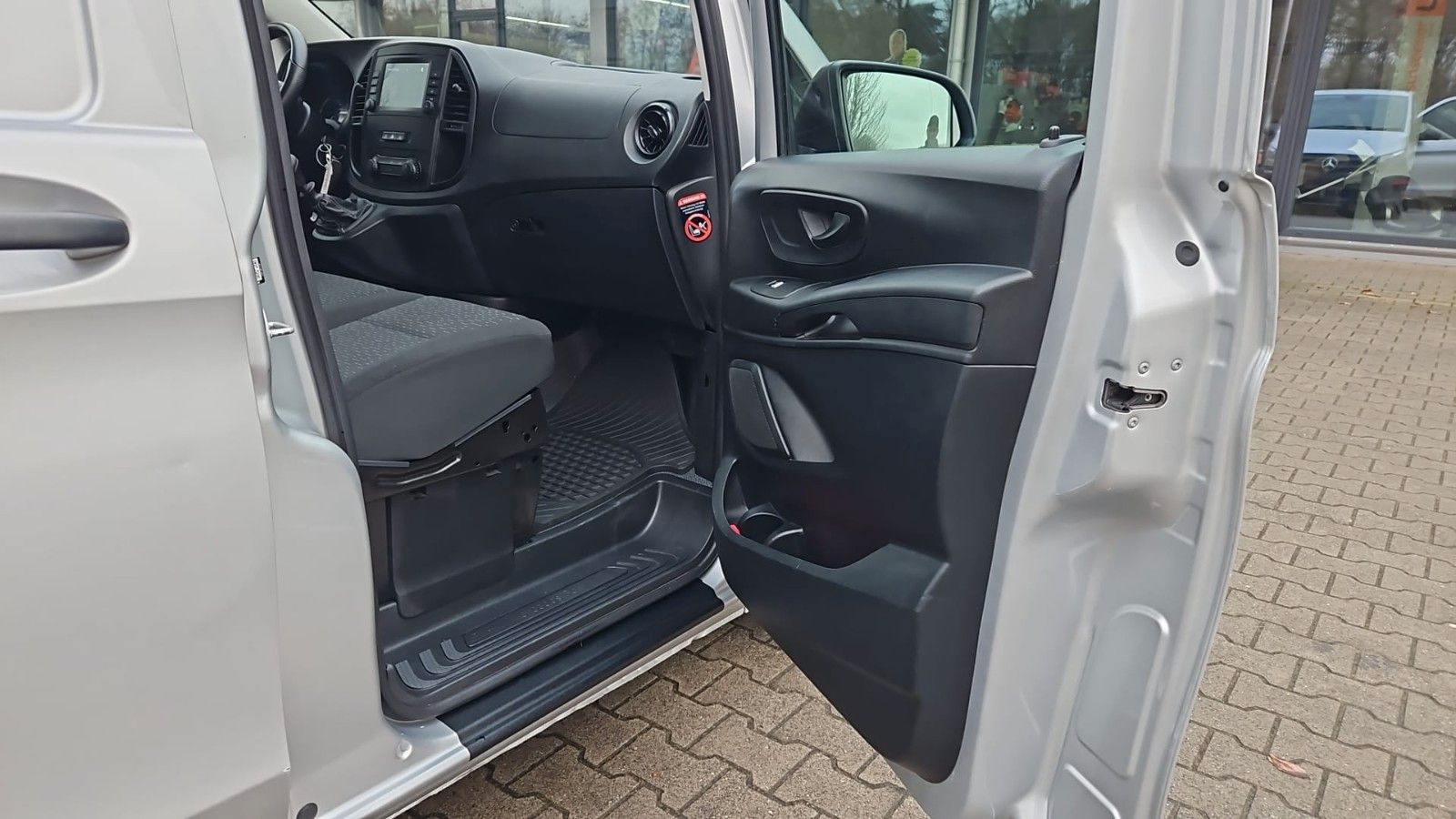 Mercedes-Benz Vito Kasten 116 CDI RWD extralang Kamera Navi foto 17