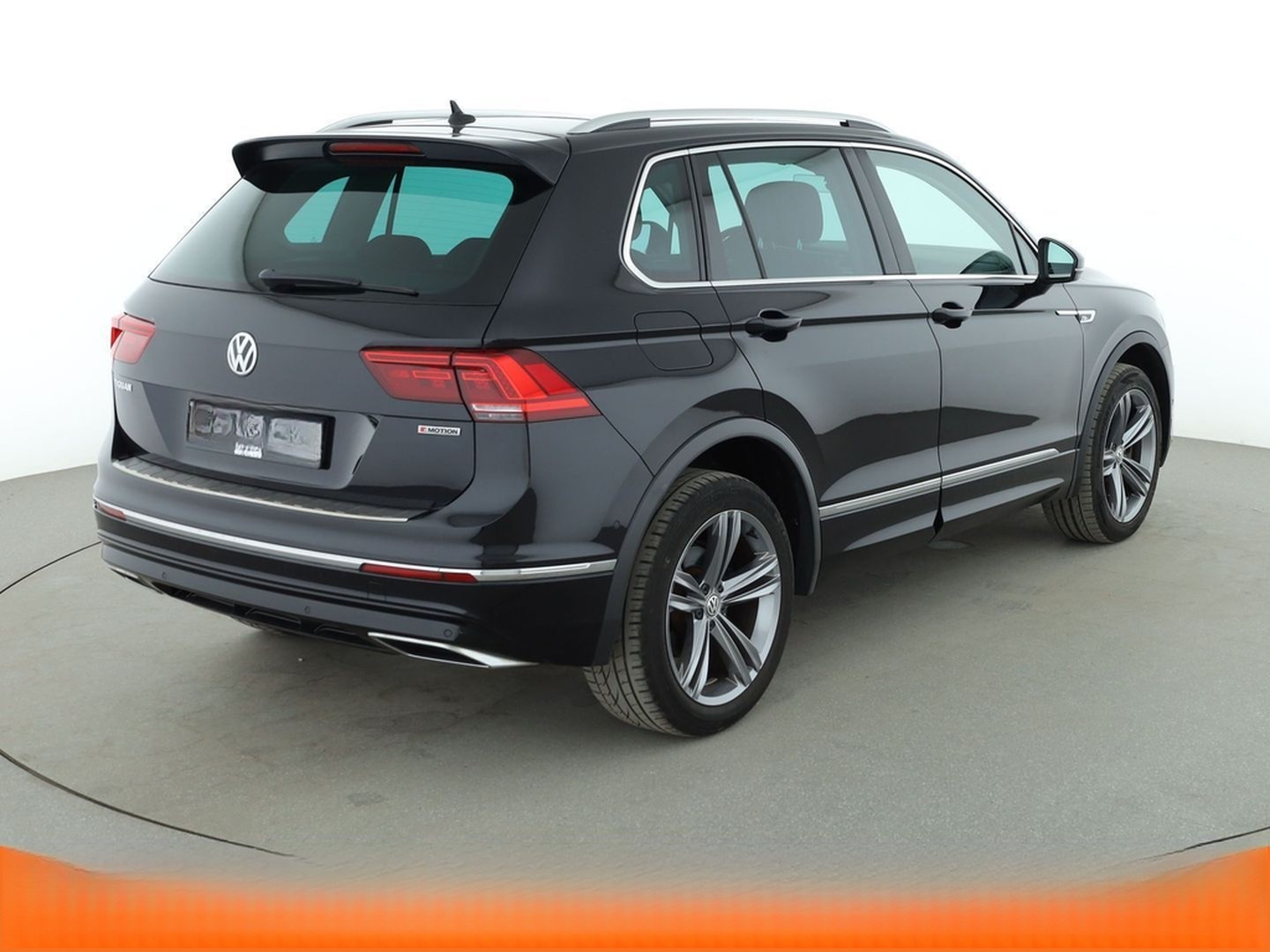 Volkswagen Tiguan 2.0 TSI Highline 4Motion BM Aut.*NAVI*LED foto 6